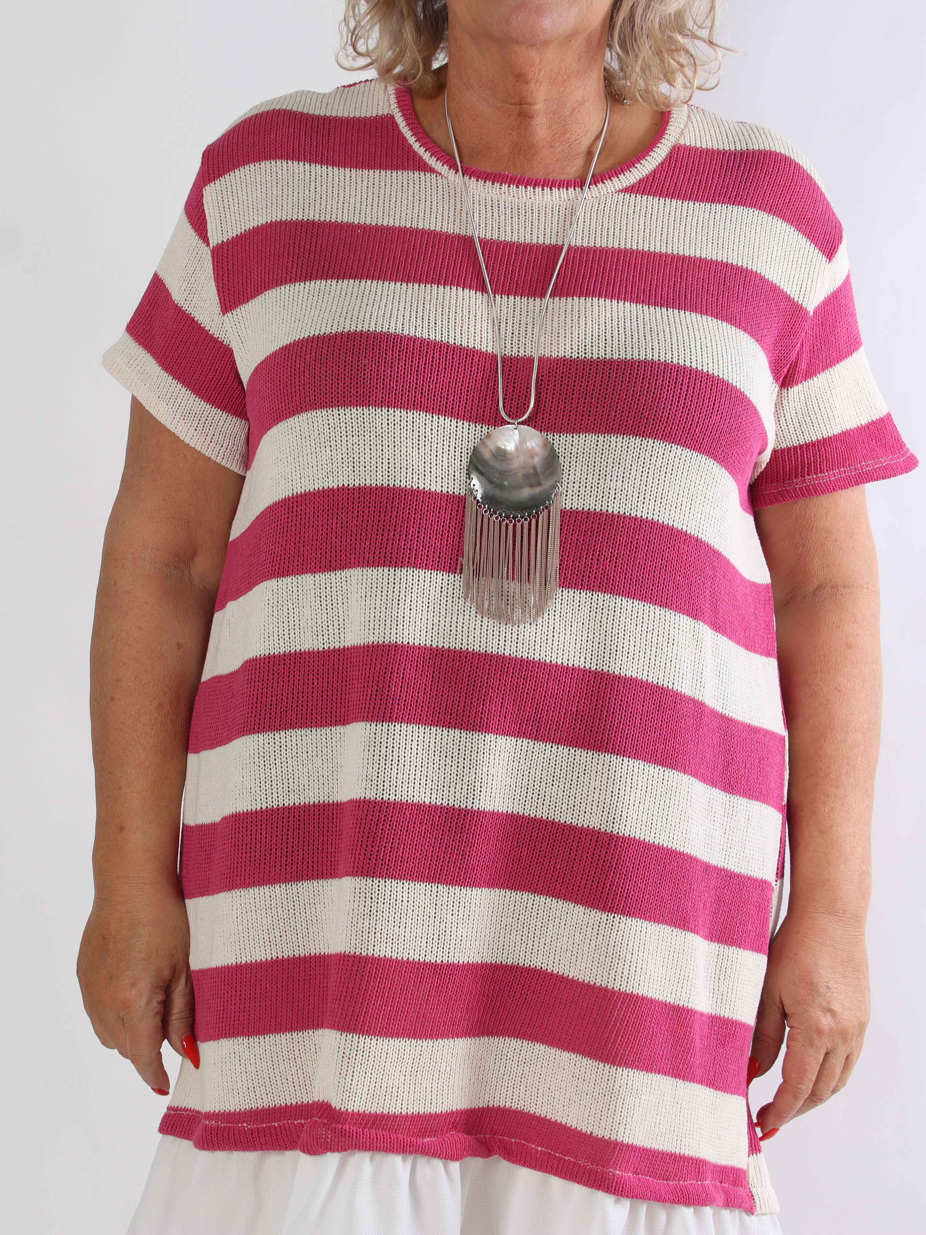 Abigal - Plus size stribet strikkjole i bomuld med korte ærmer og flæsekant forneden