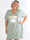 Alana - Plus size t-shirtkjole i bomuld med fejrmotiver foran