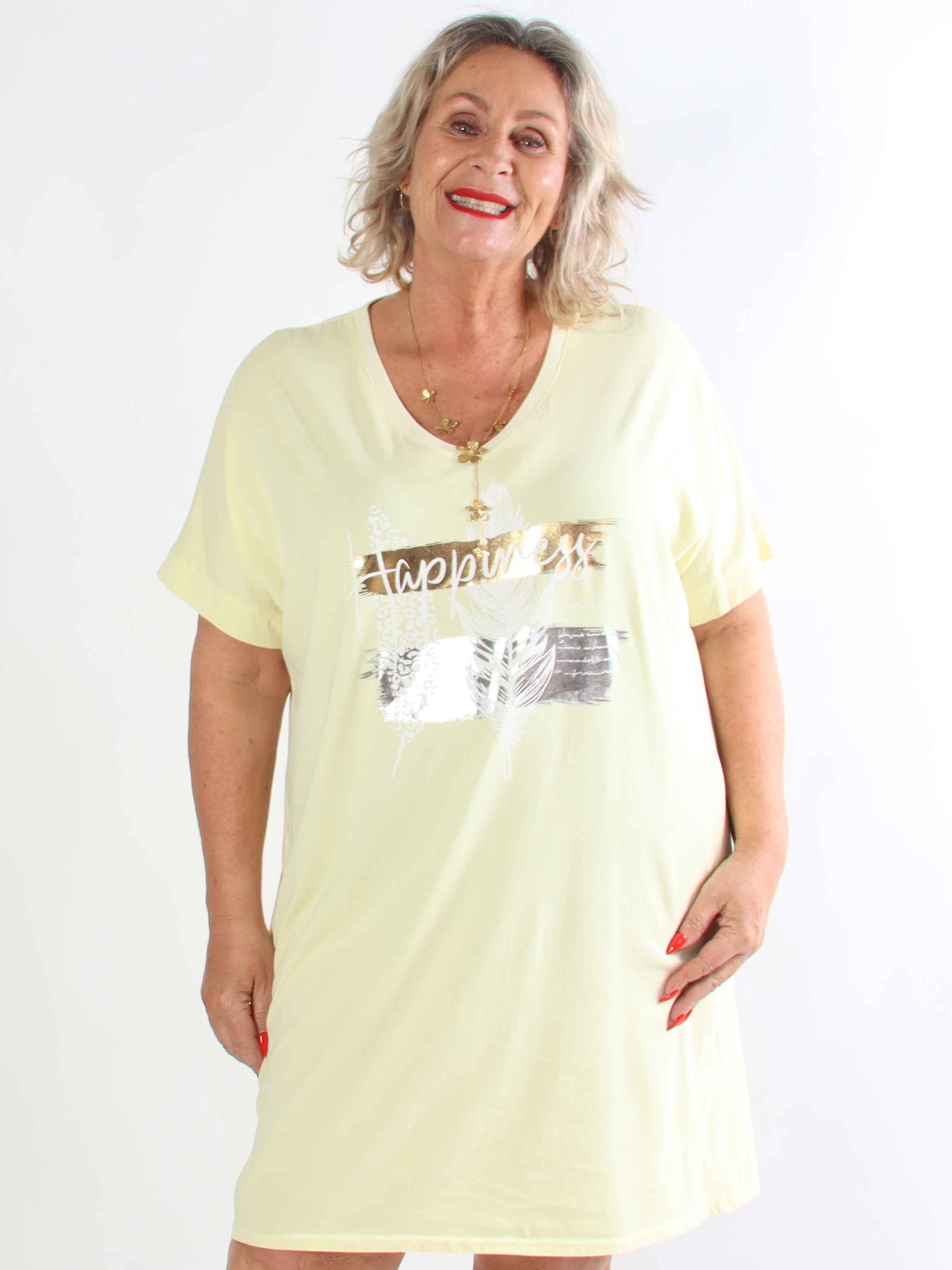 Alana - Plus size t-shirtkjole i bomuld med fejrmotiver foran