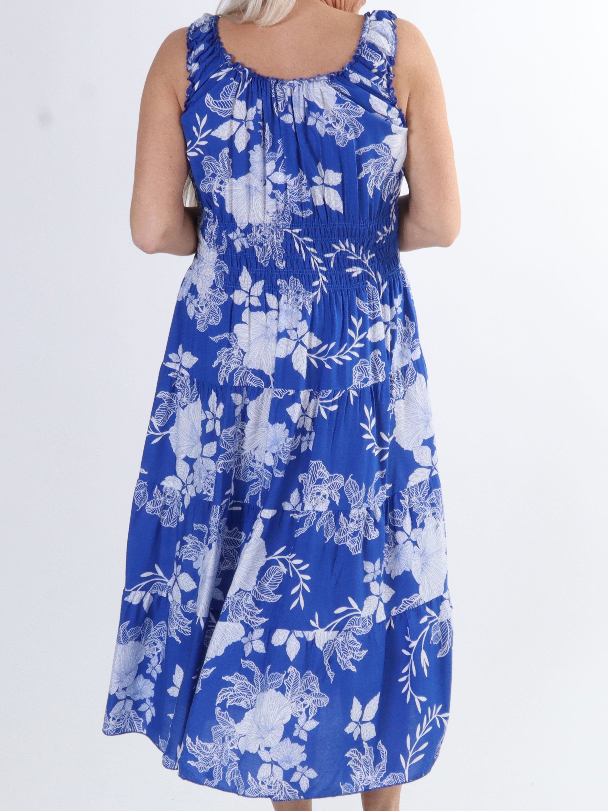 Alicia flower short - Lang plus size kjole med smock og blomsterprint