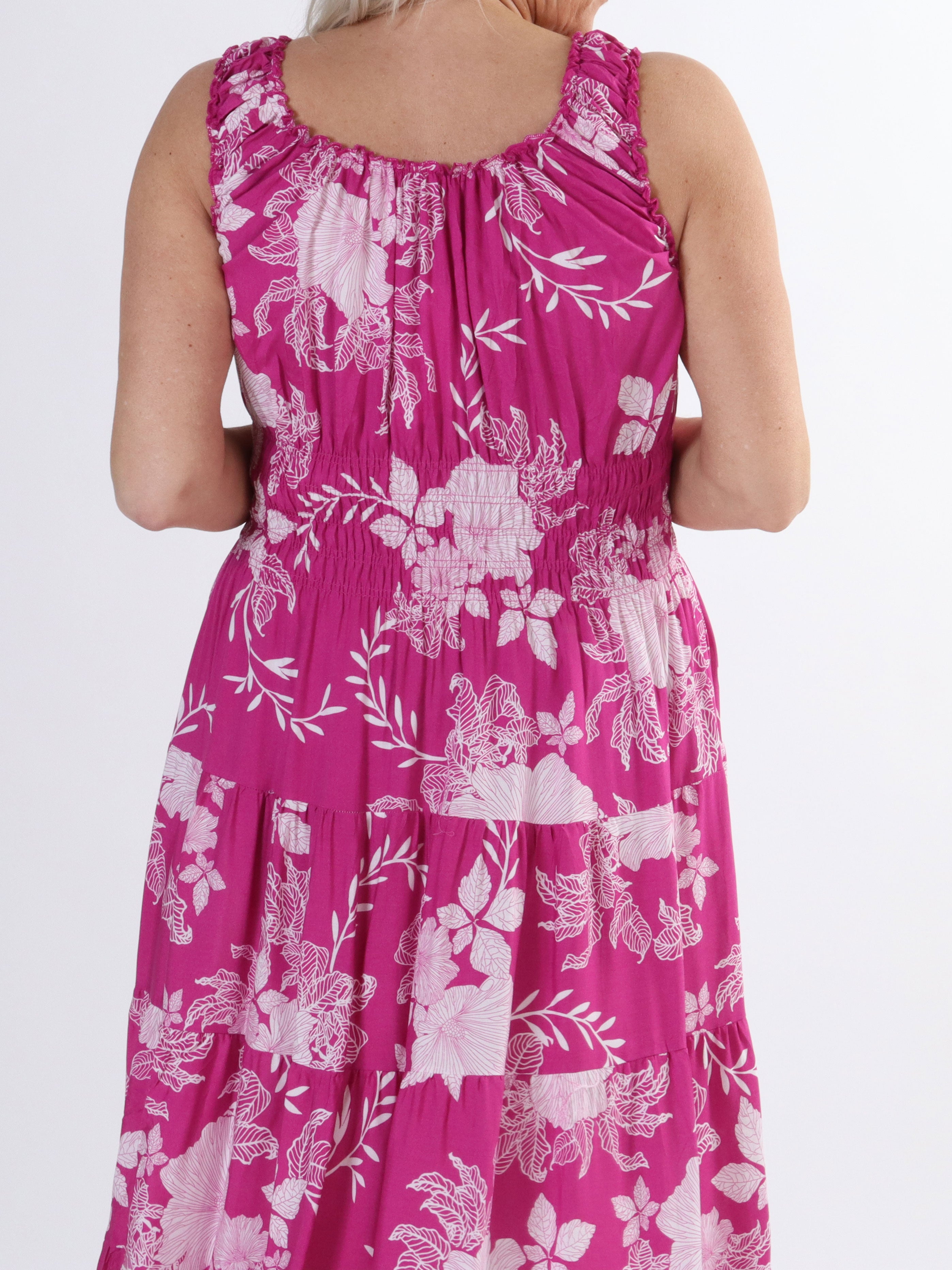 Alicia flower short - Lang plus size kjole med smock og blomsterprint