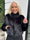 Alison - Blød og varm faux fur-jakke i kort model med høj hals