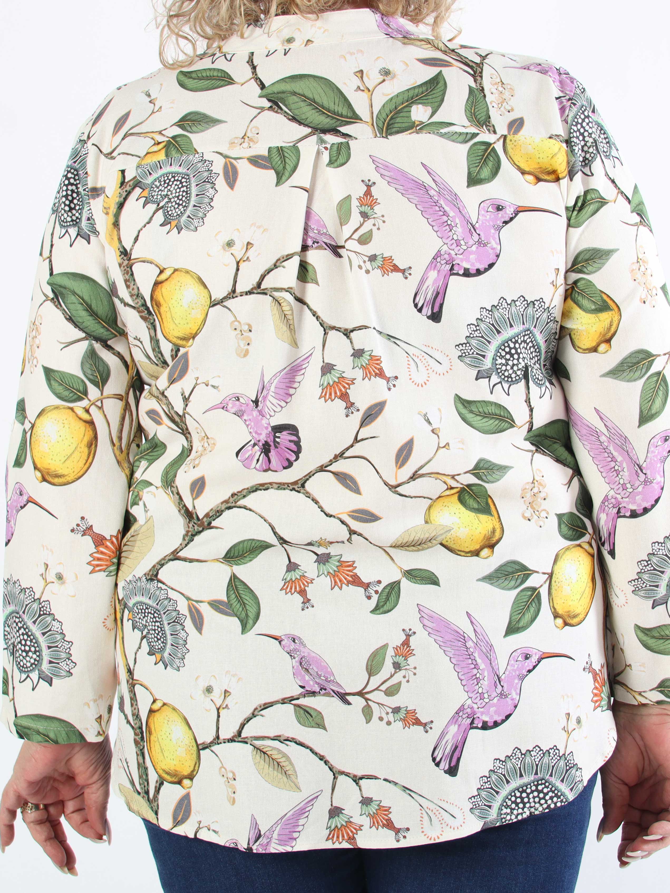 Almira - Plus size skjorte i hør og bomuld med fuglemotiver