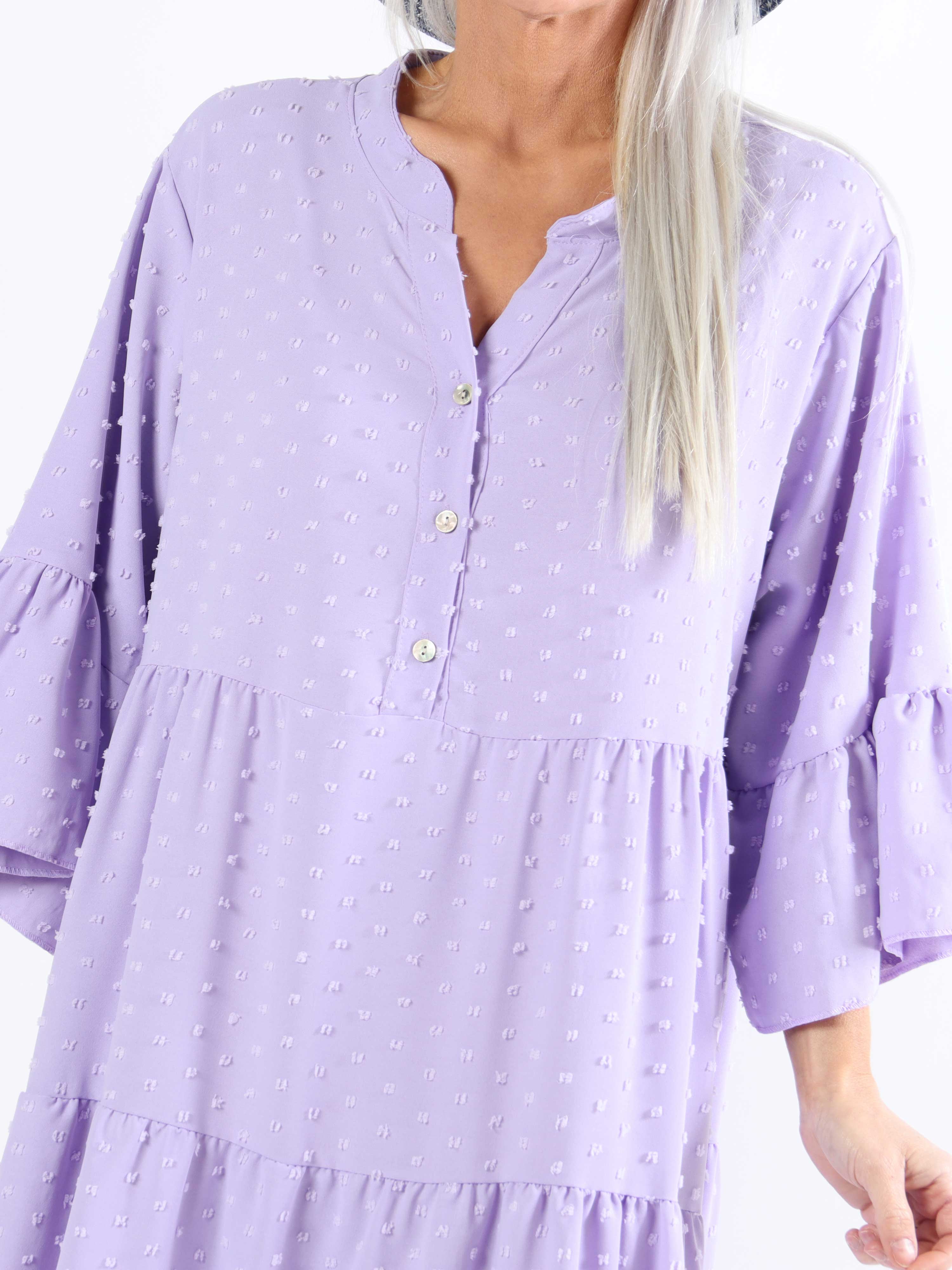 Amanda - Feminin plus size kjole med søde ærmer