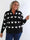 Arabella - Plus size strikbluse med fine hjerter og en lille V-udskæring med krave
