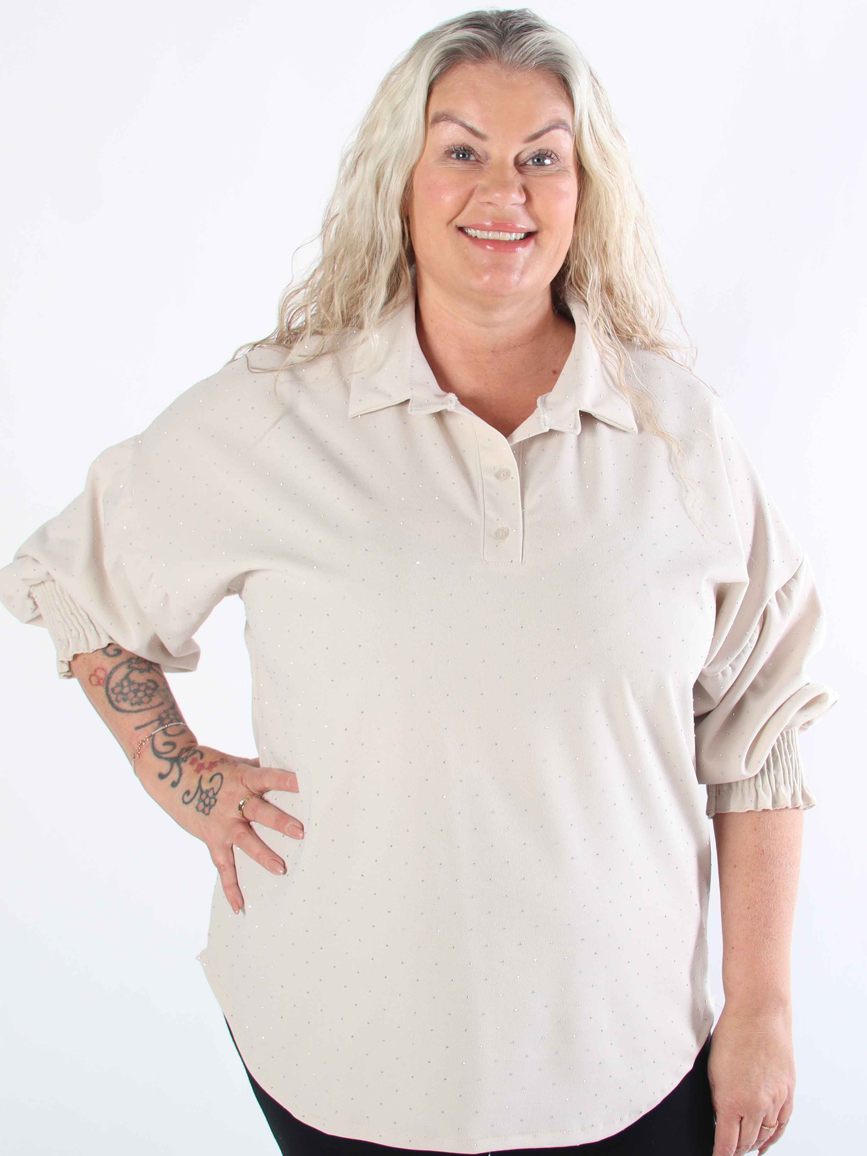 Aria - Plus size tunika med similisten og smock ved ærmet