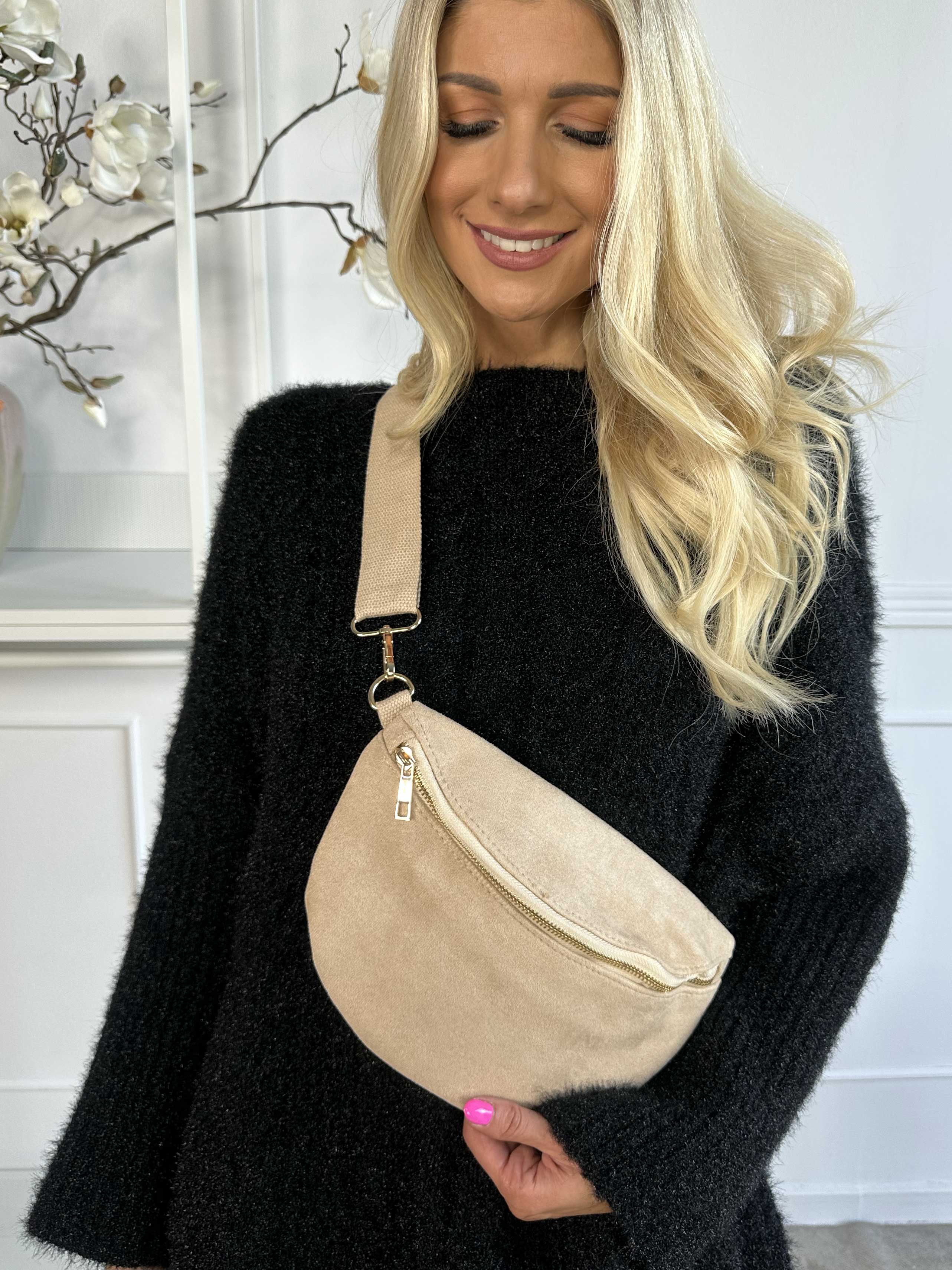 Belicia - Lille crossbody taske i ruskindslook