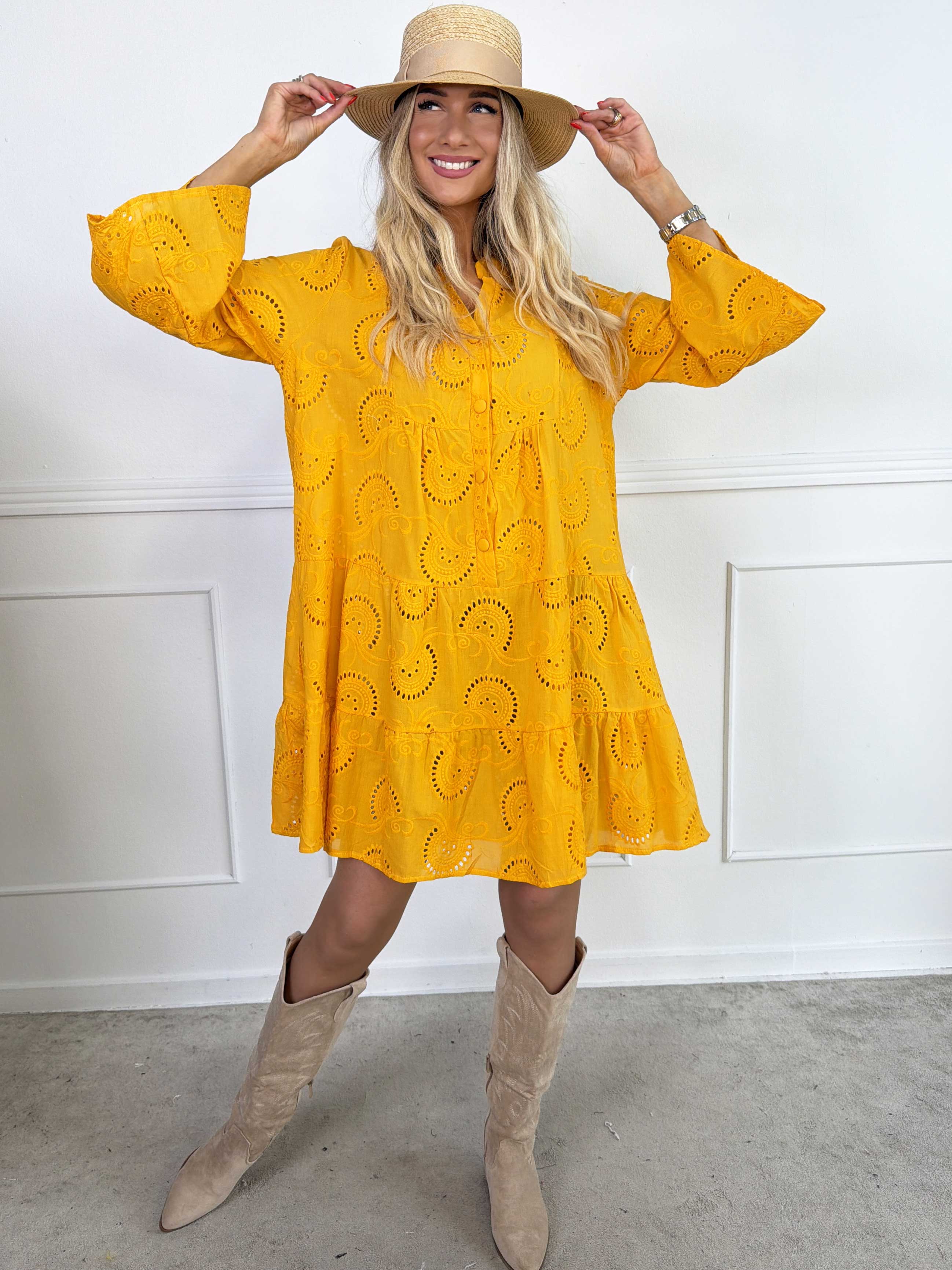 Benti - Tunikakjole i viskose med broderie anglaise