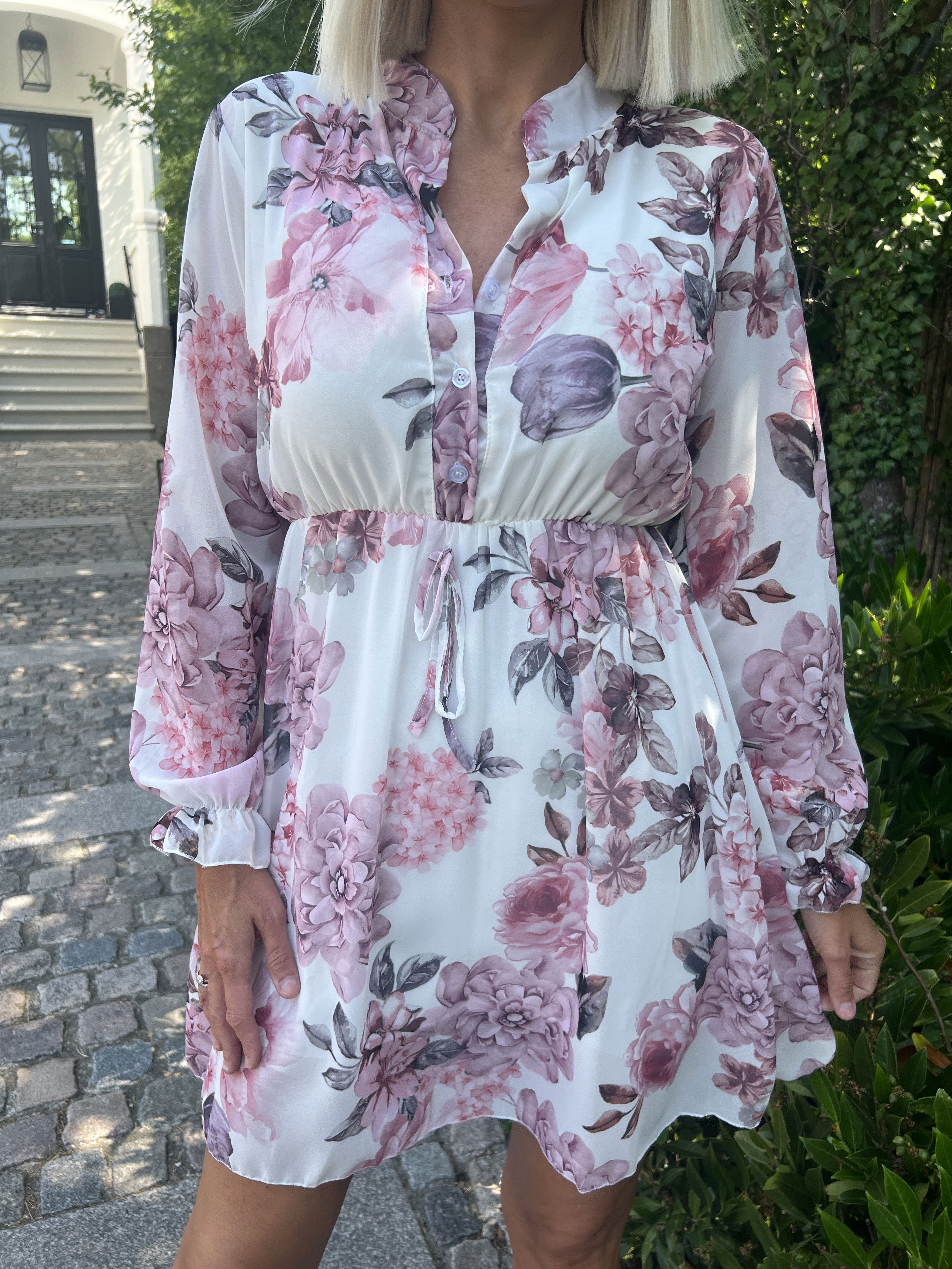 Caramella - Sød sommerkjole i chiffon med blomsterprint