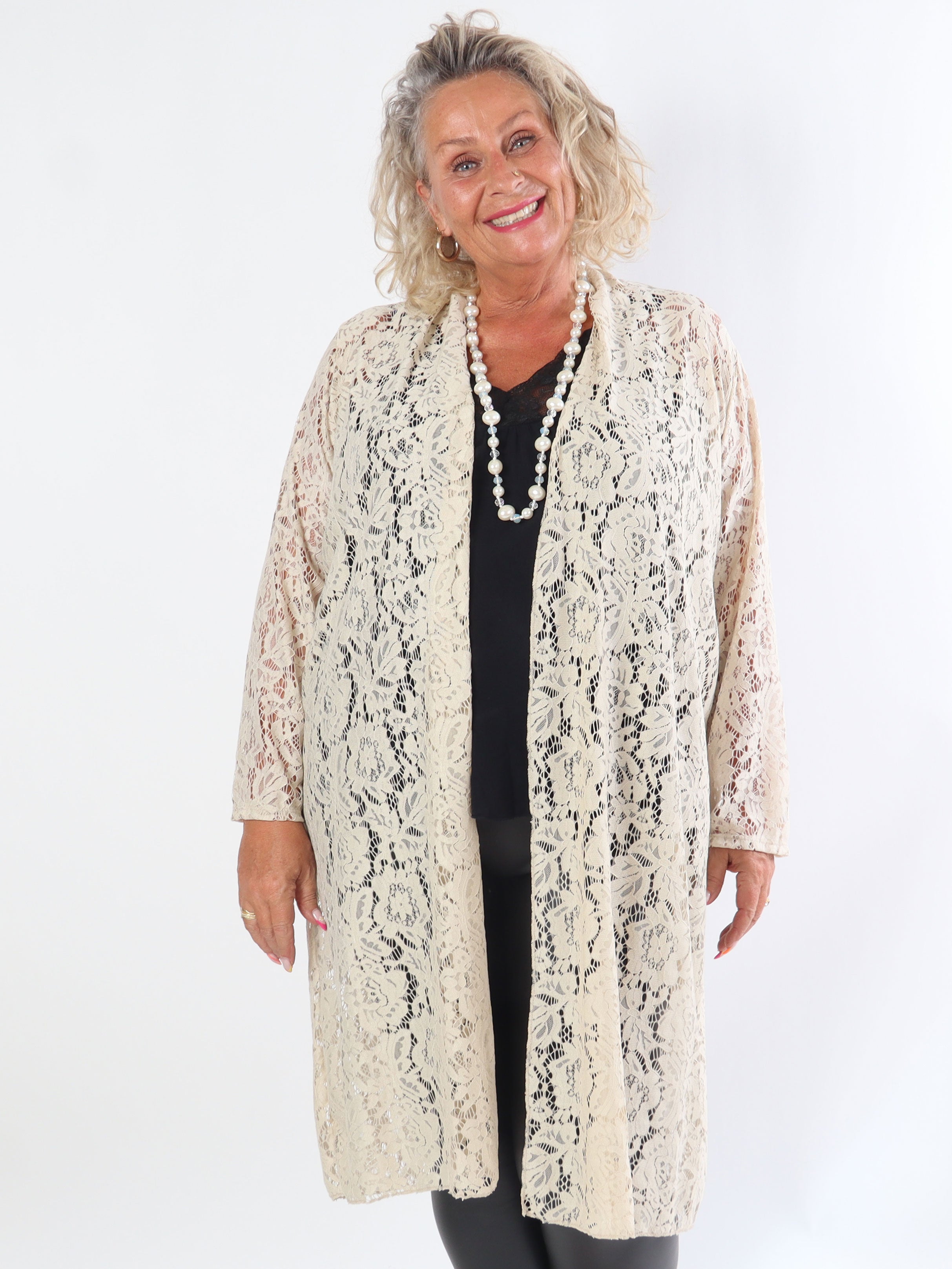 Cece - Plus size cardigan i blød elastisk blonde