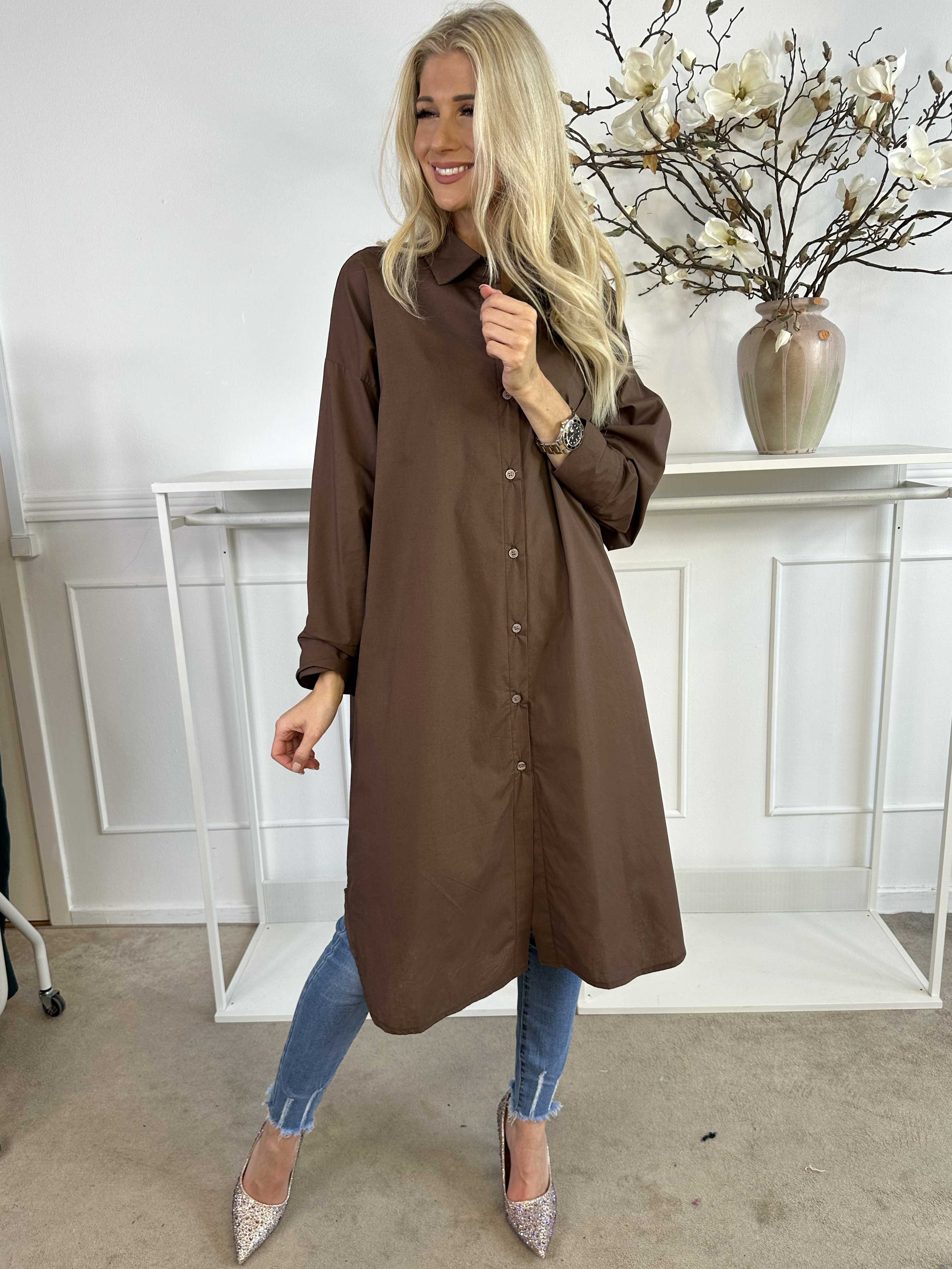 Ceylan - Lang plain skjortekjole i bomuld