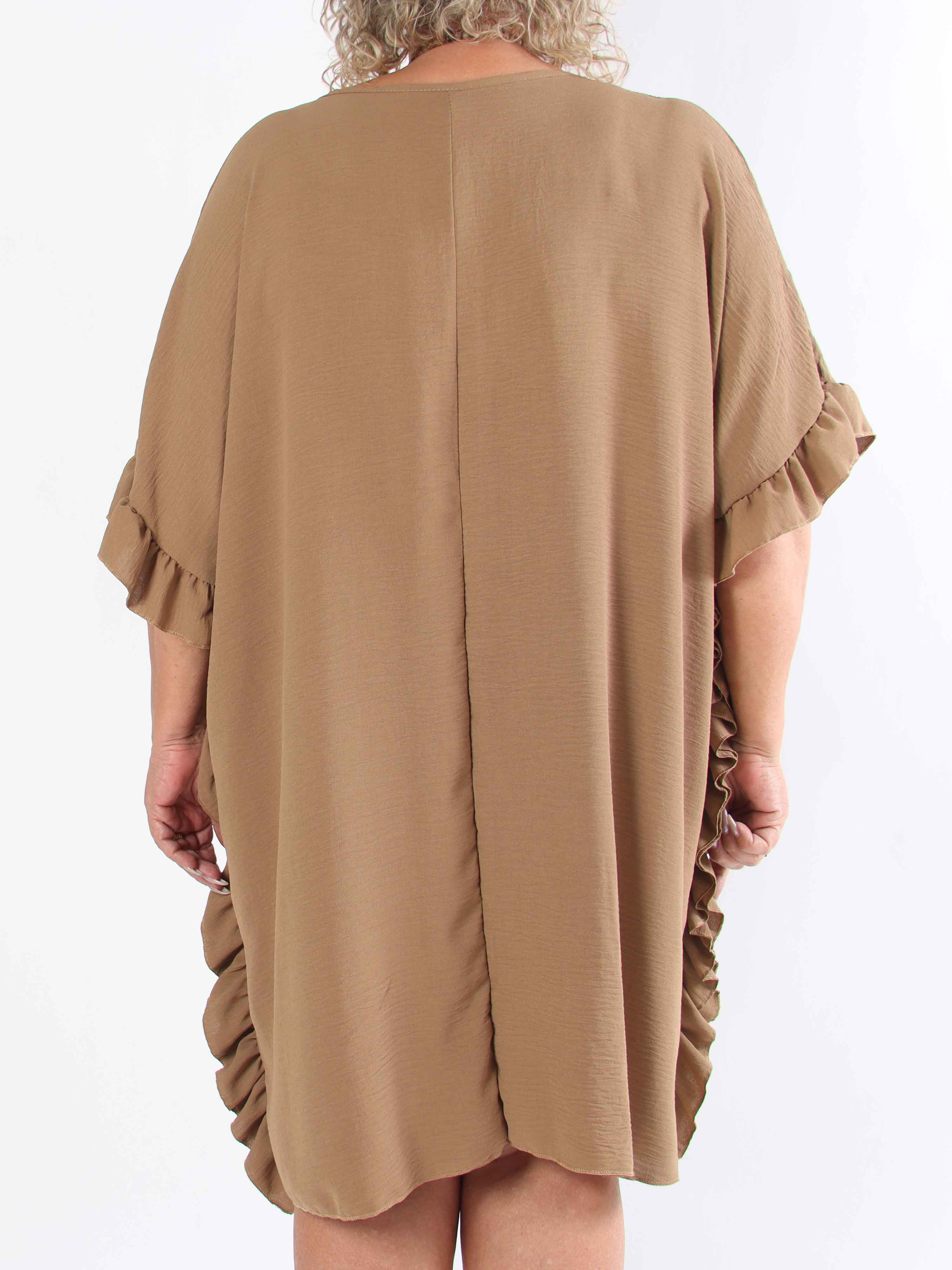 Cille - Plus size tunika med flæsekanter i siderne