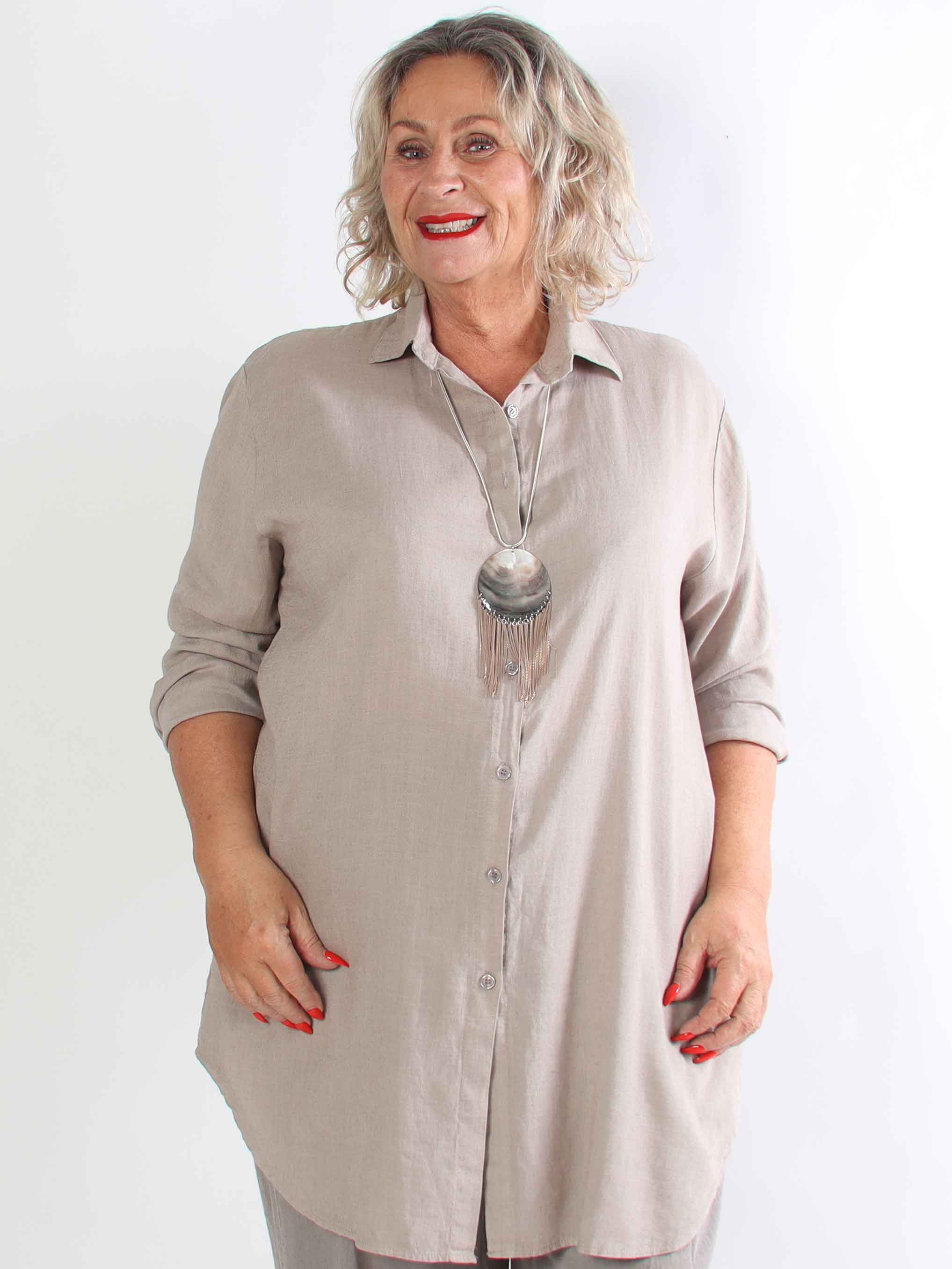 Clara Dress - Plus size skjortekjole i viskose og hør