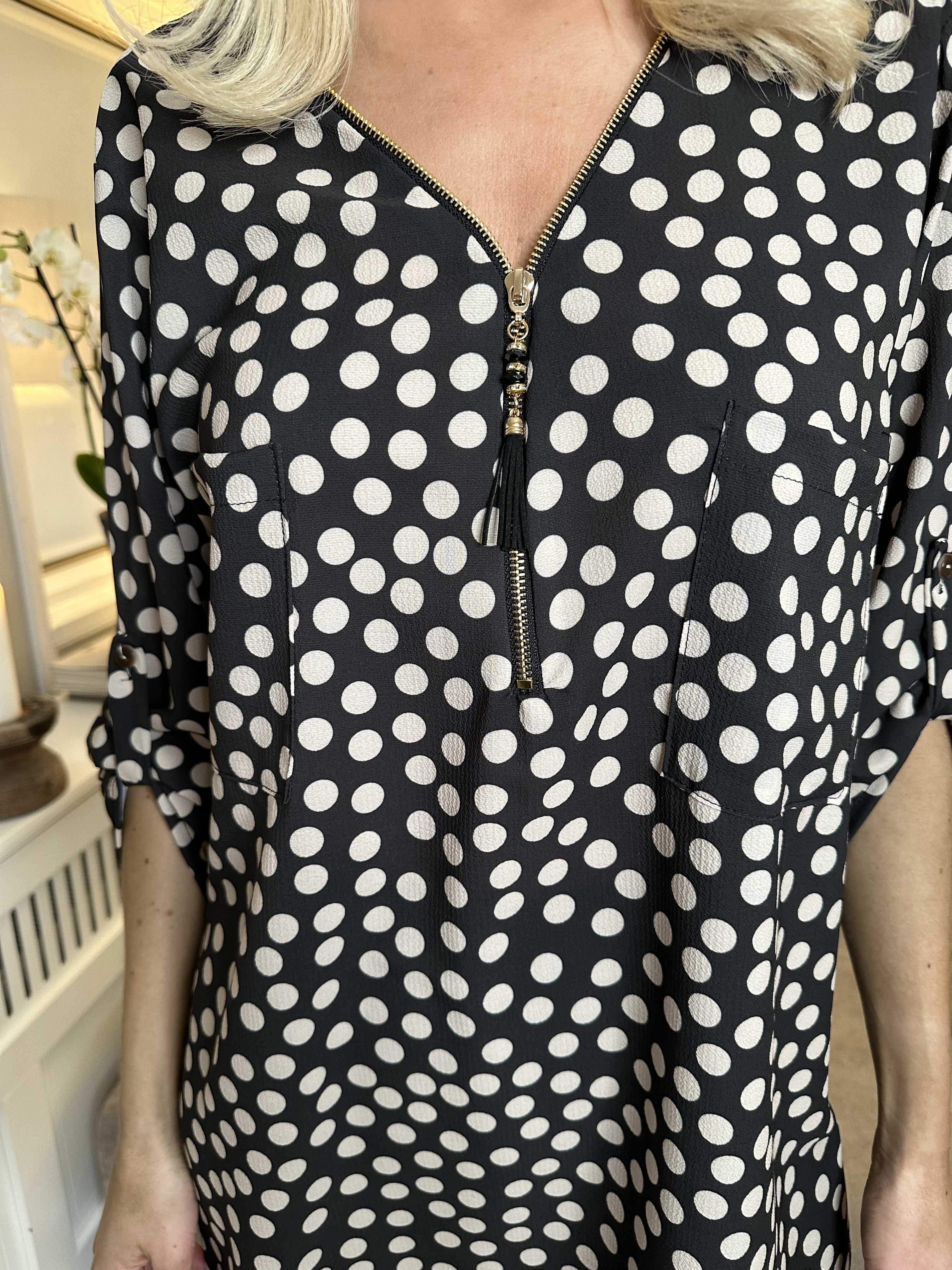 Claudia Dot - Tunika med prikker og lynlås