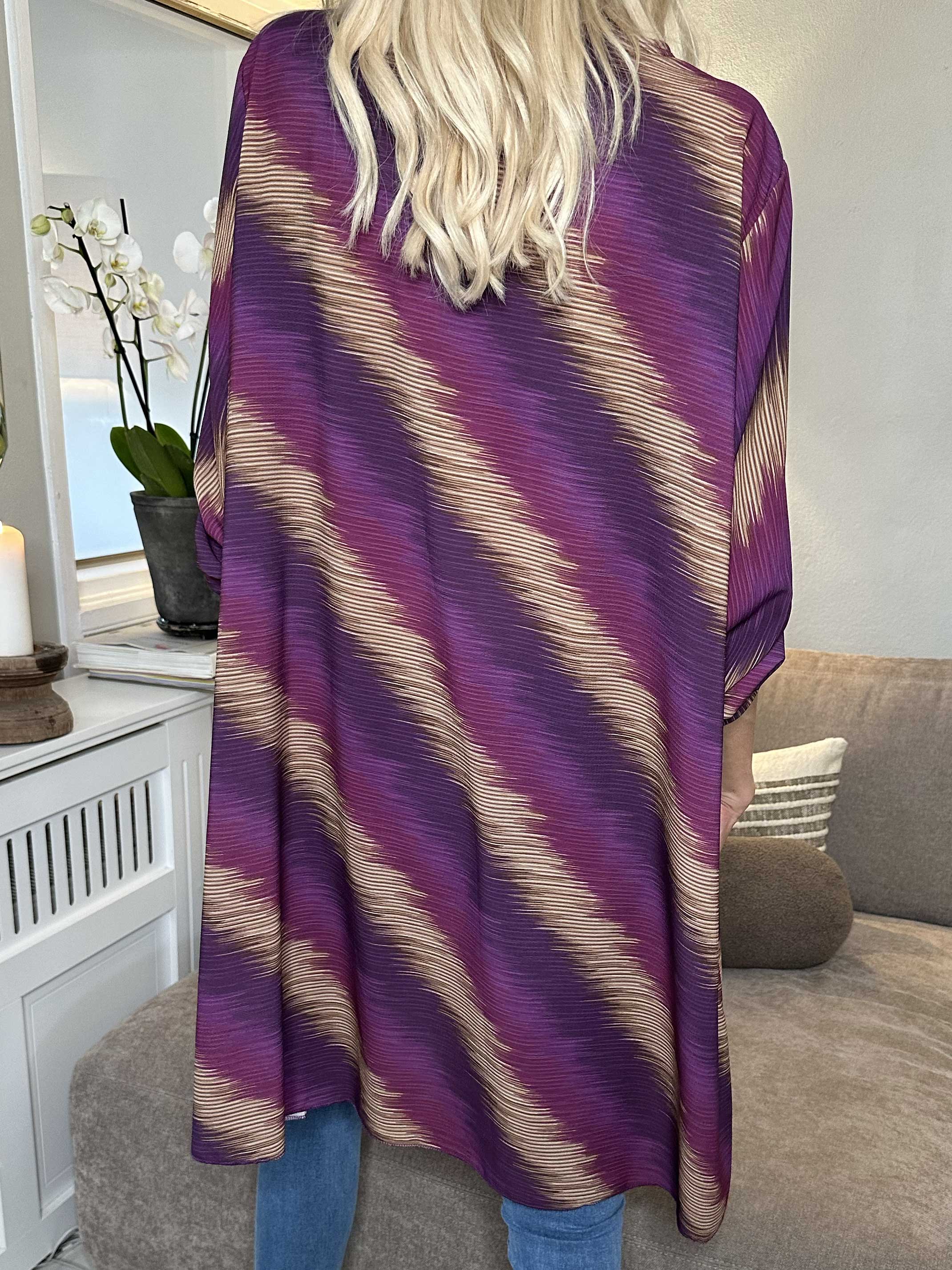Claudia Stripe Dress - Tunikakjole med print og lynlås