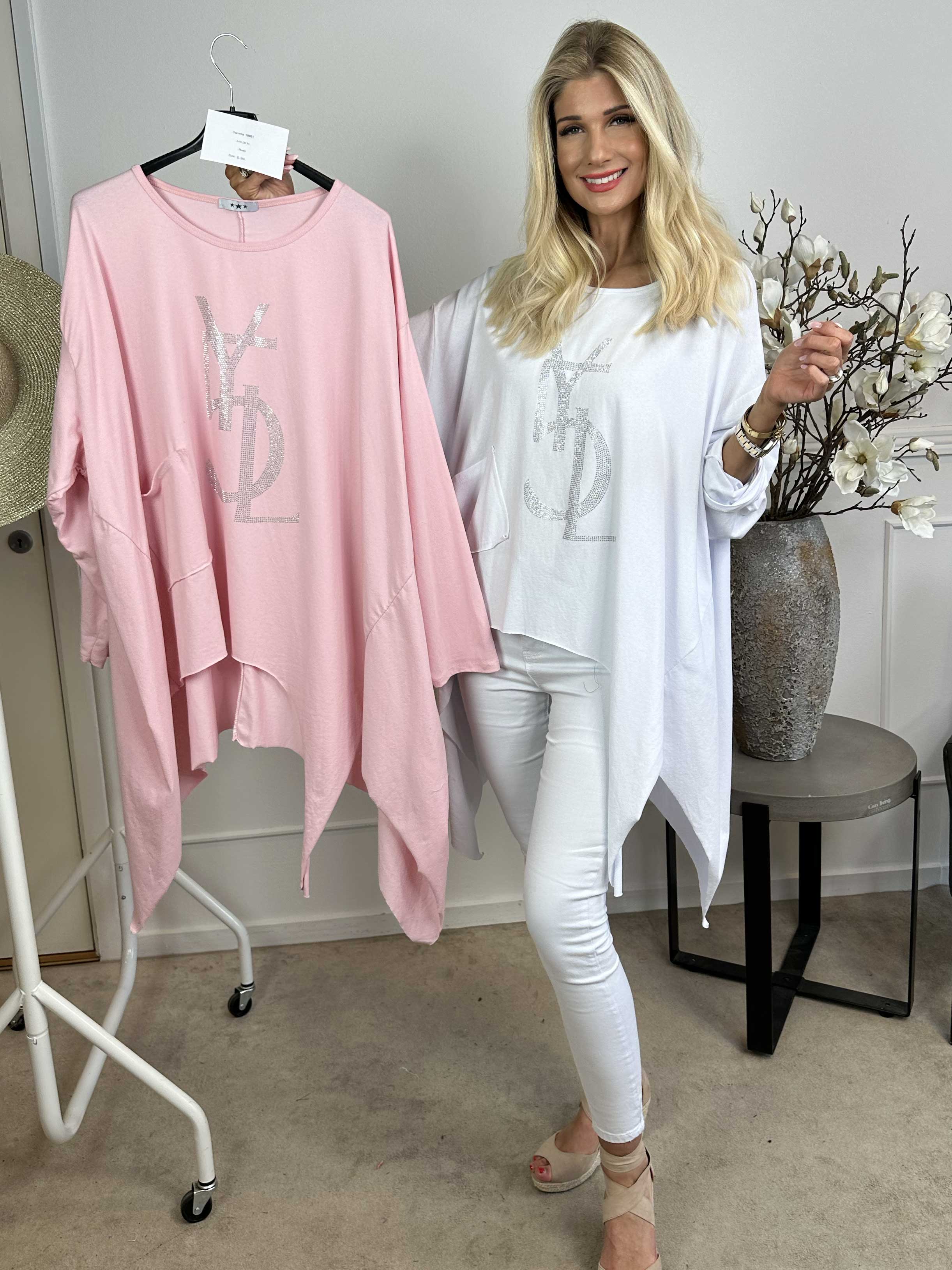 Daniella - Bluse med forskellige snit og similisten på brystet