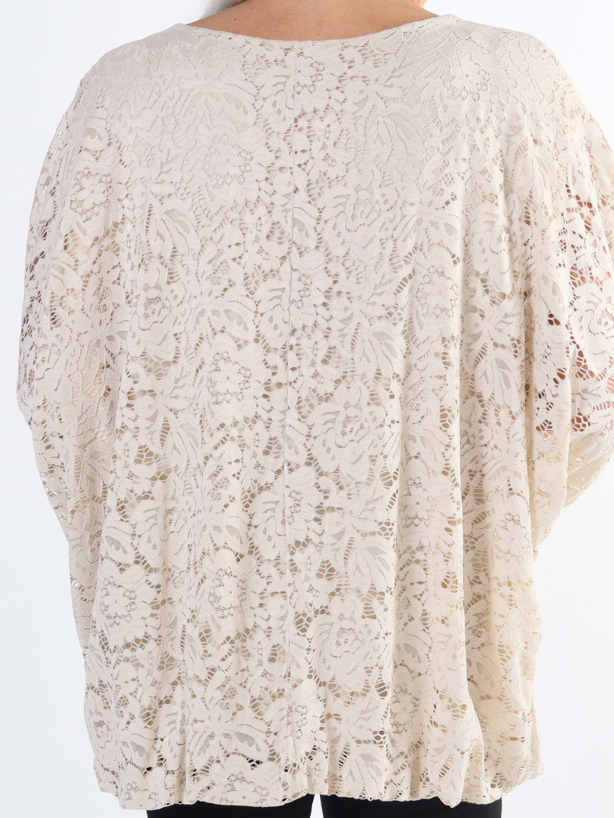 Destiny Lace - Plus size bluse i blonde med flagermusærmer