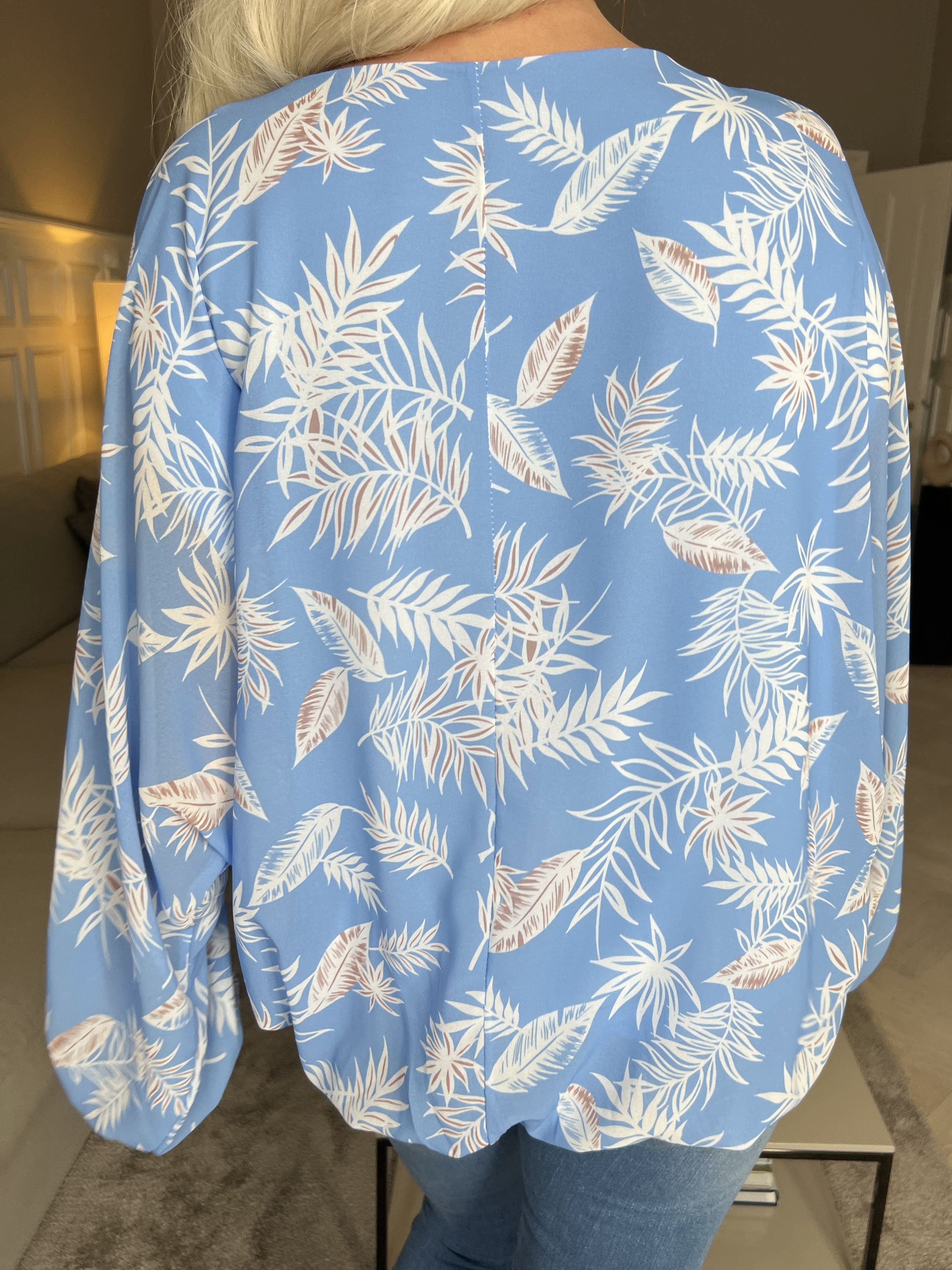 Destiny Leaf - Bluse i chiffon med bladmønster