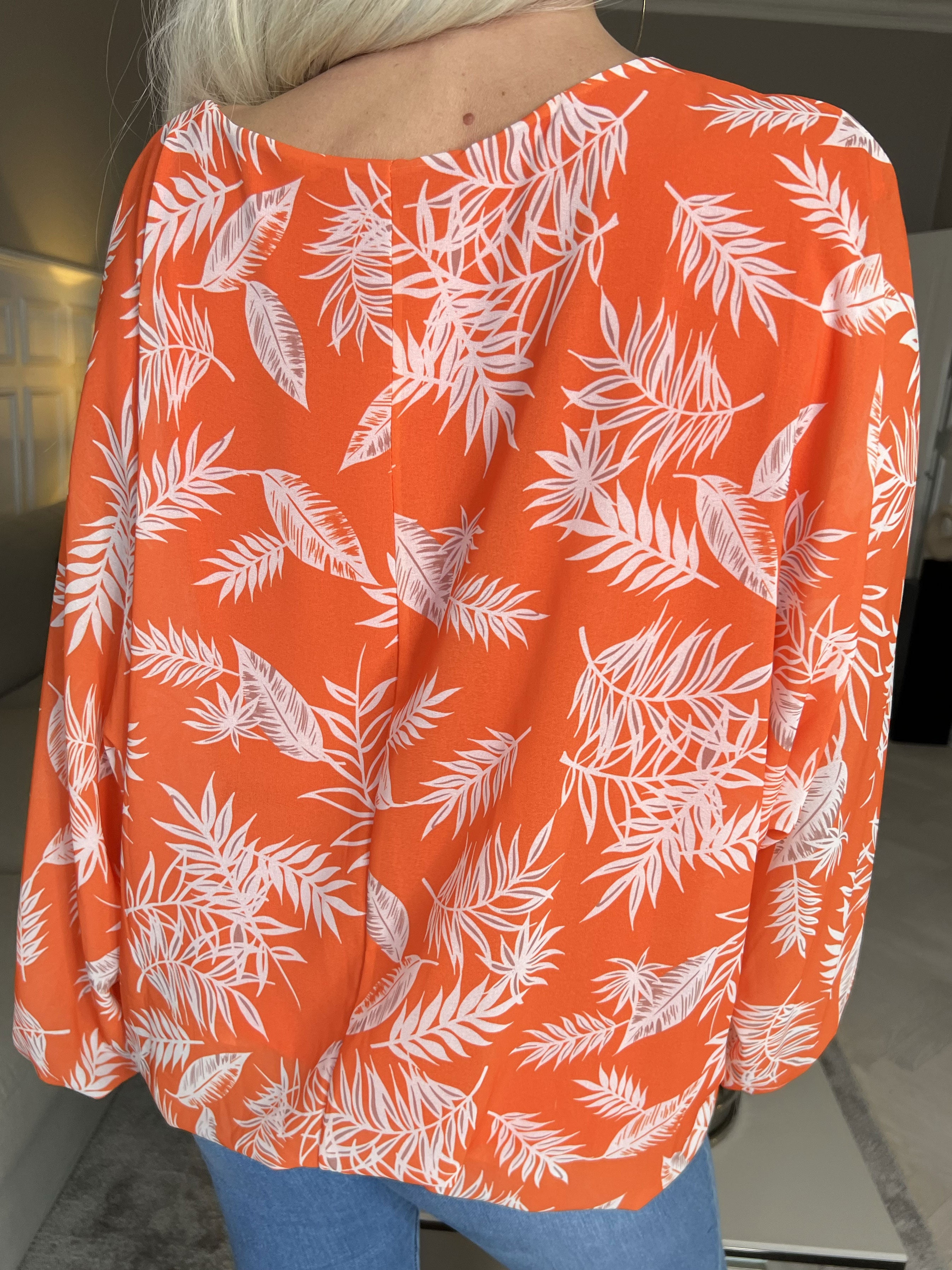 Destiny Leaf - Bluse i chiffon med bladmønster