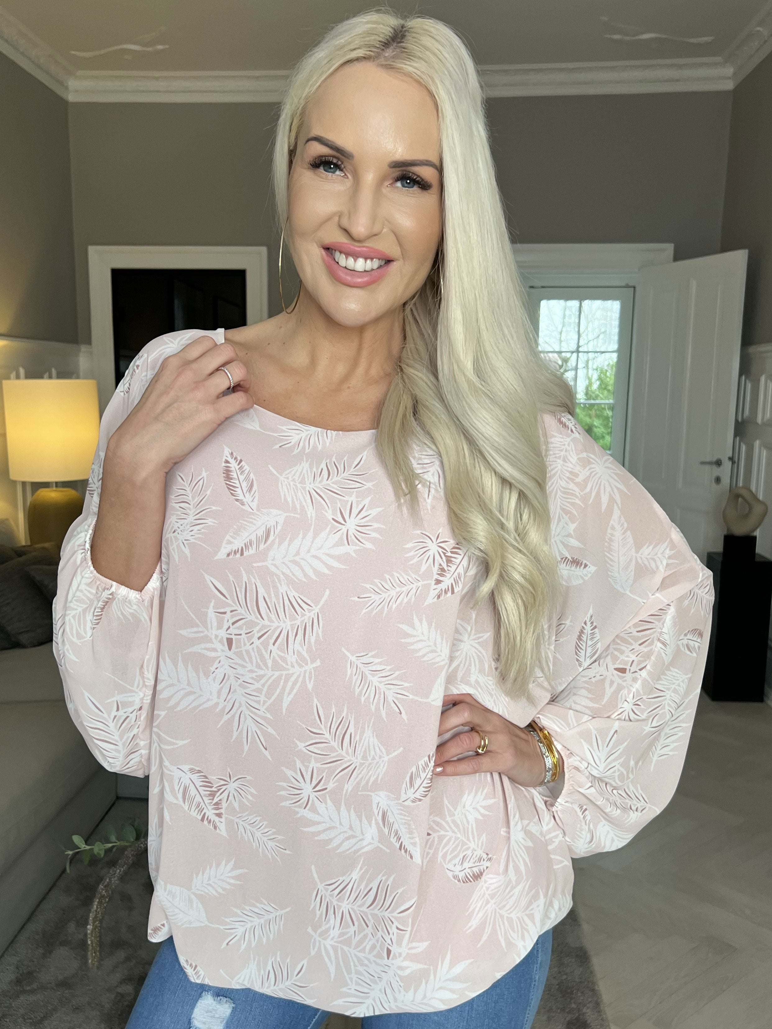 Destiny Leaf - Bluse i chiffon med bladmønster