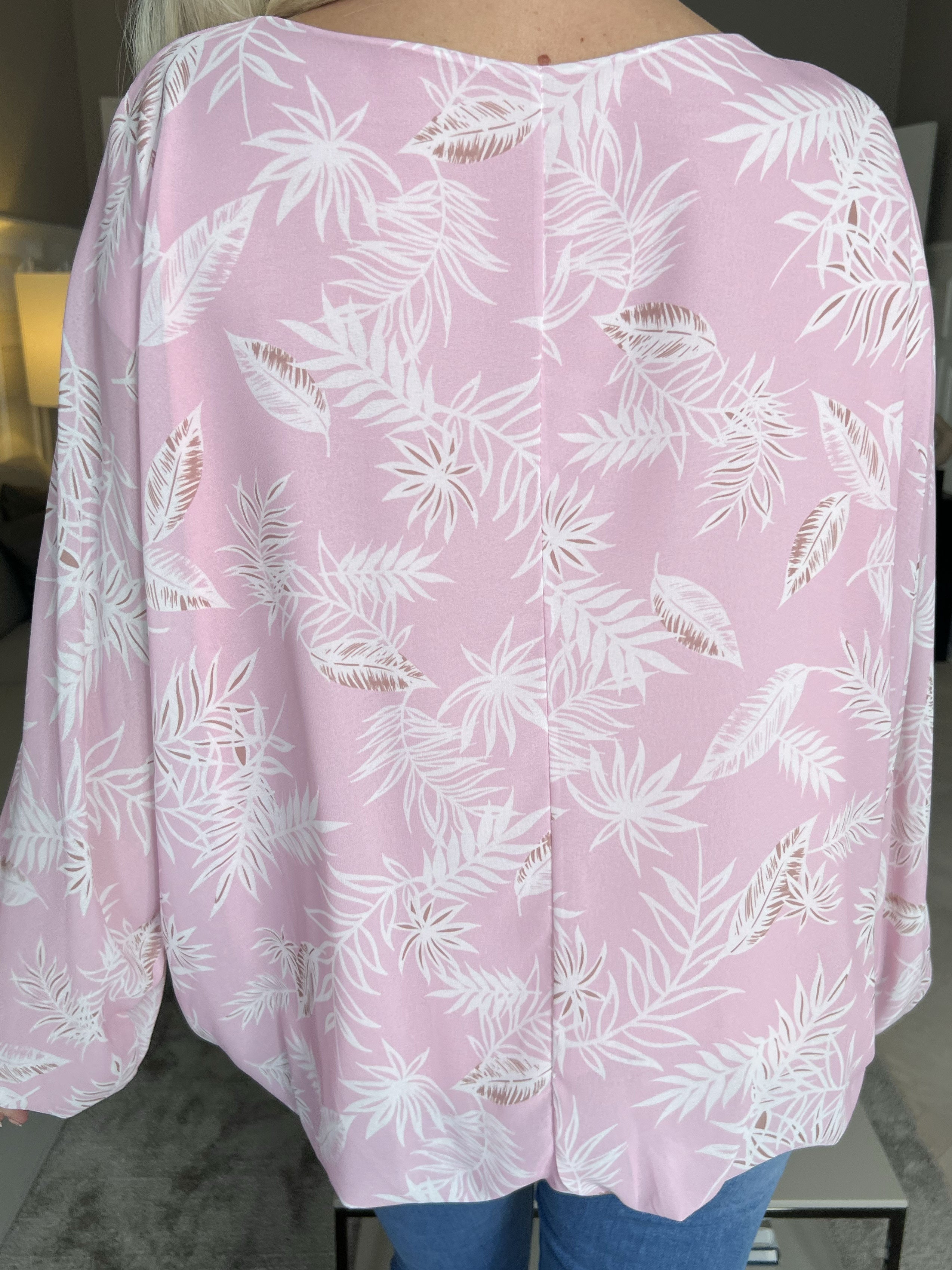 Destiny Leaf - Bluse i chiffon med bladmønster