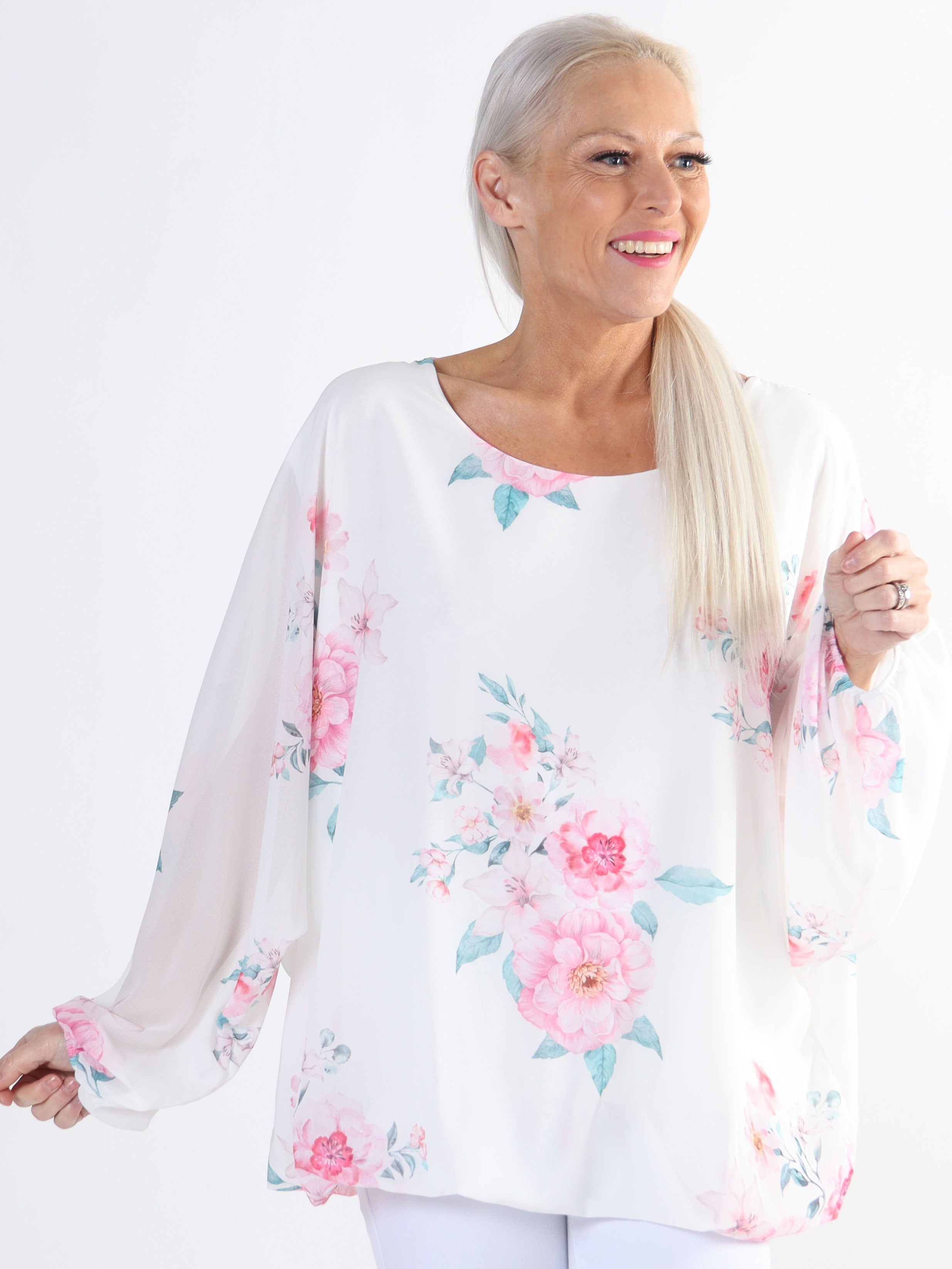 Destiny Rose - Plus size bluse i chiffon med bonderoser