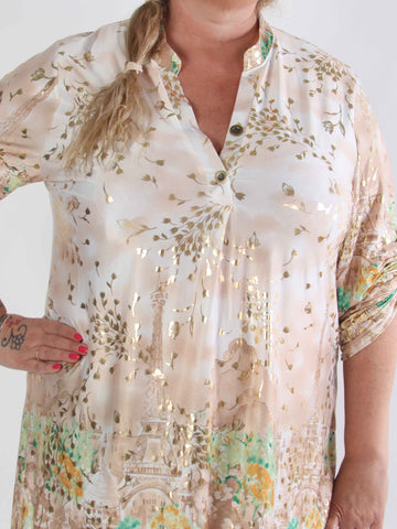 Ebba Paris Long - Elastisk mønstret plus size kjole med guld detaljer