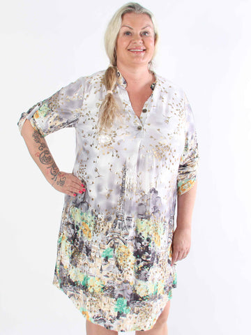 Ebba Paris Long - Elastisk mønstret plus size kjole med guld detaljer