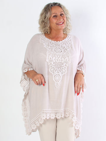 Elena - Blød plus size tunika i bomuld med fine broderinger
