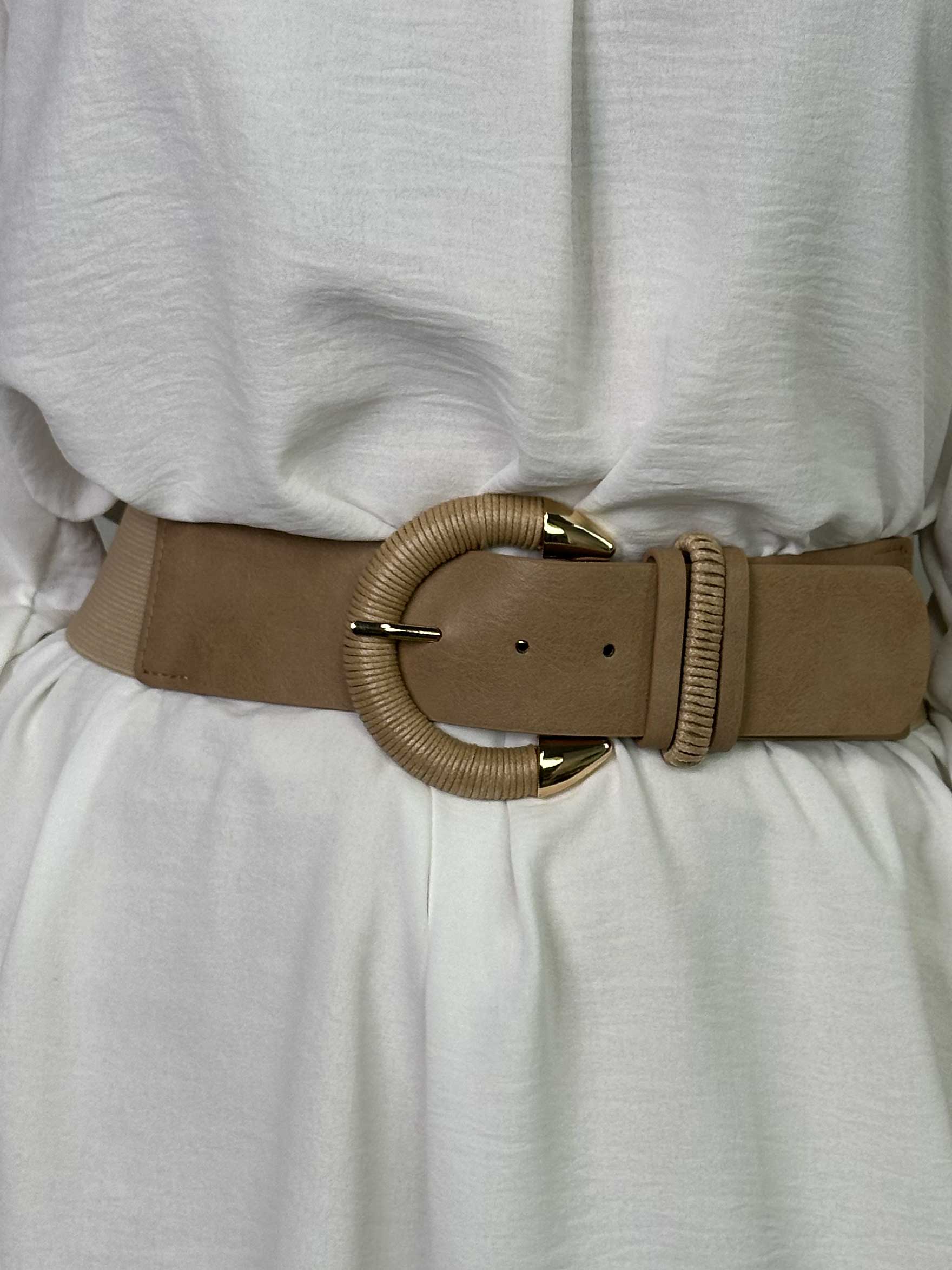 Emily - Elastisk taljebælte med læderlook detaljer