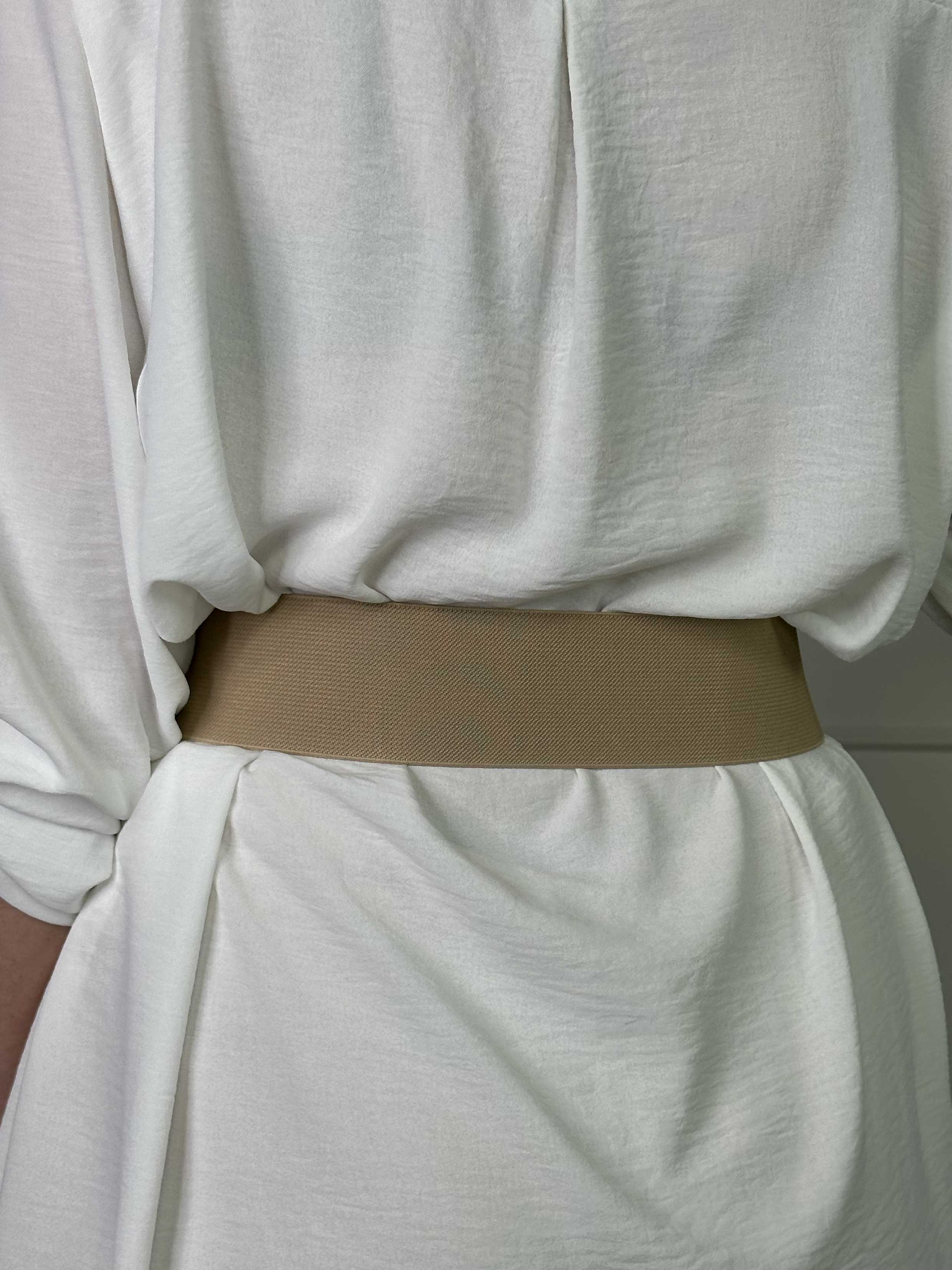 Emily - Elastisk taljebælte med læderlook detaljer