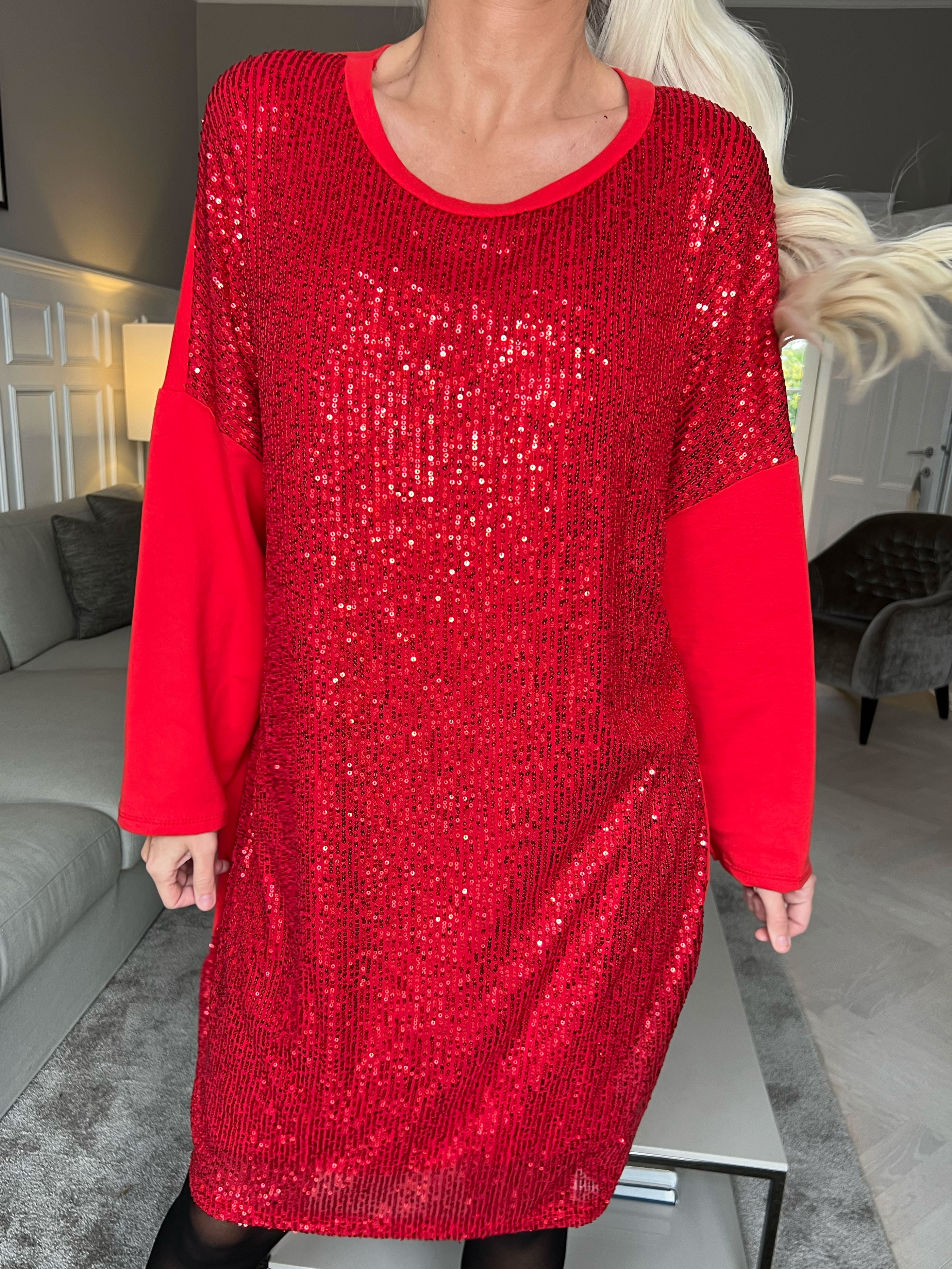 Eria - Kjole med pailletter foran