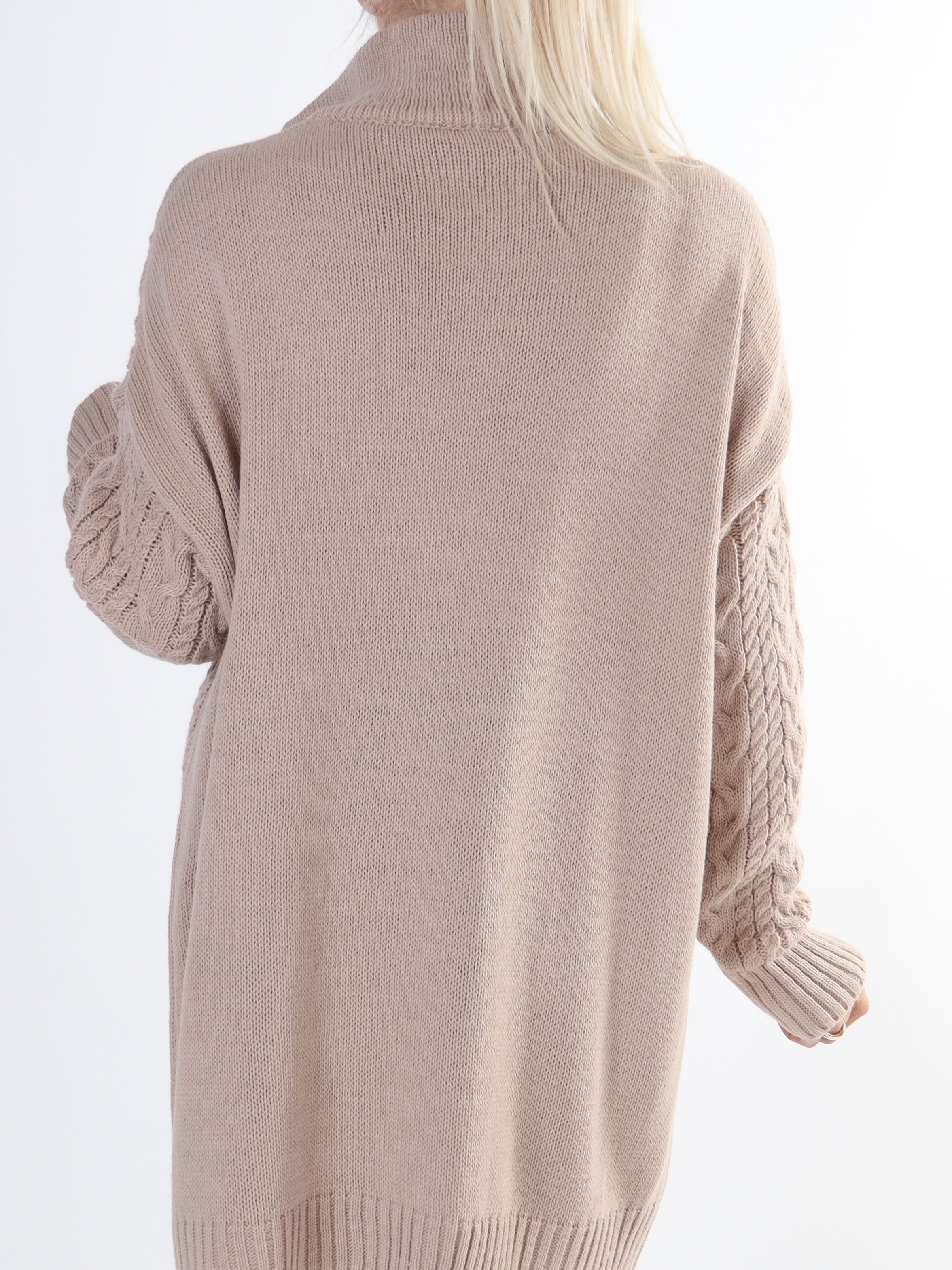 Esly - Plus size striktrøje i kabelstrik med lynlås