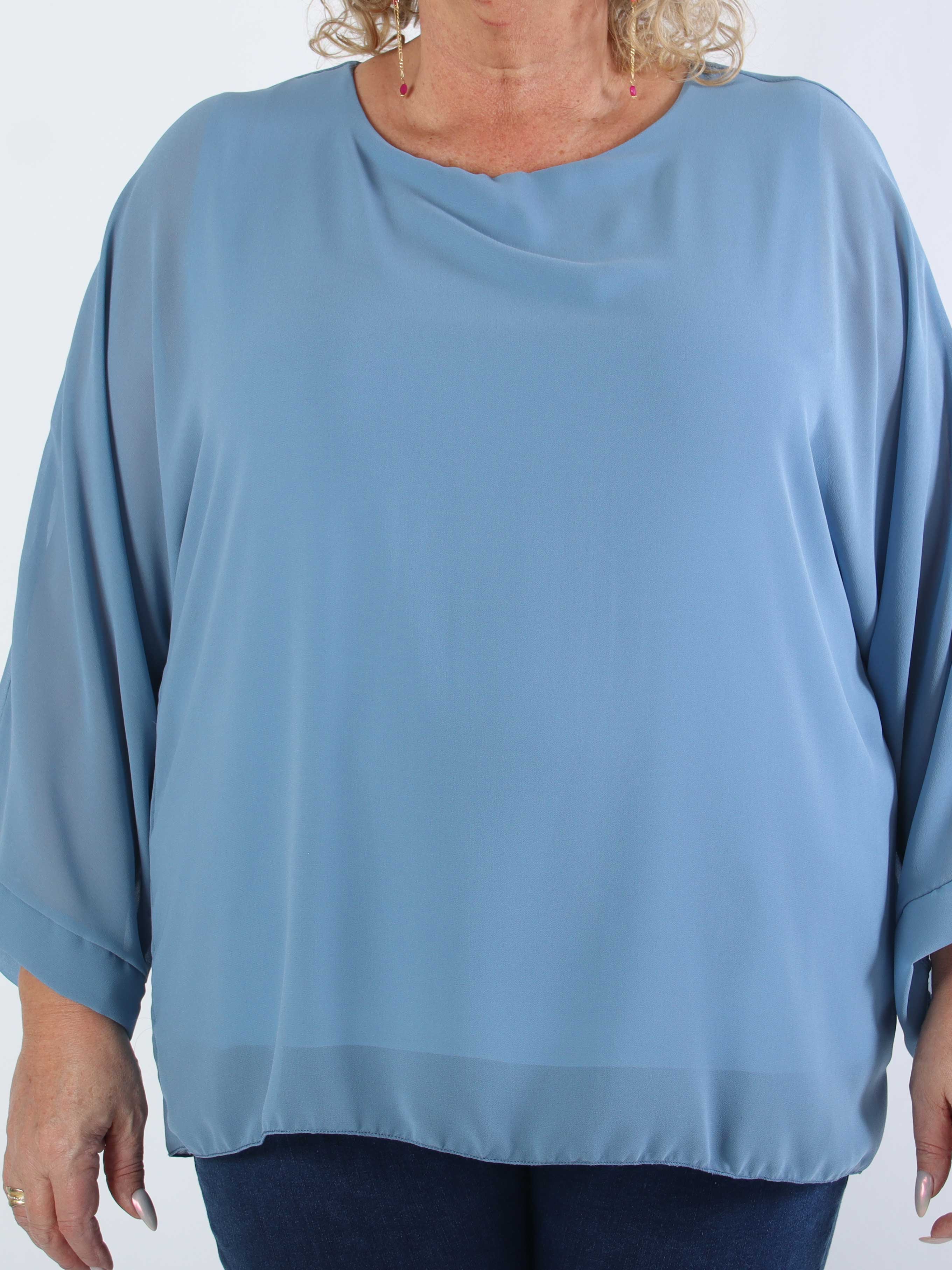 Flores - Plus size tunika med chiffonlag og semi-transparente ærmer