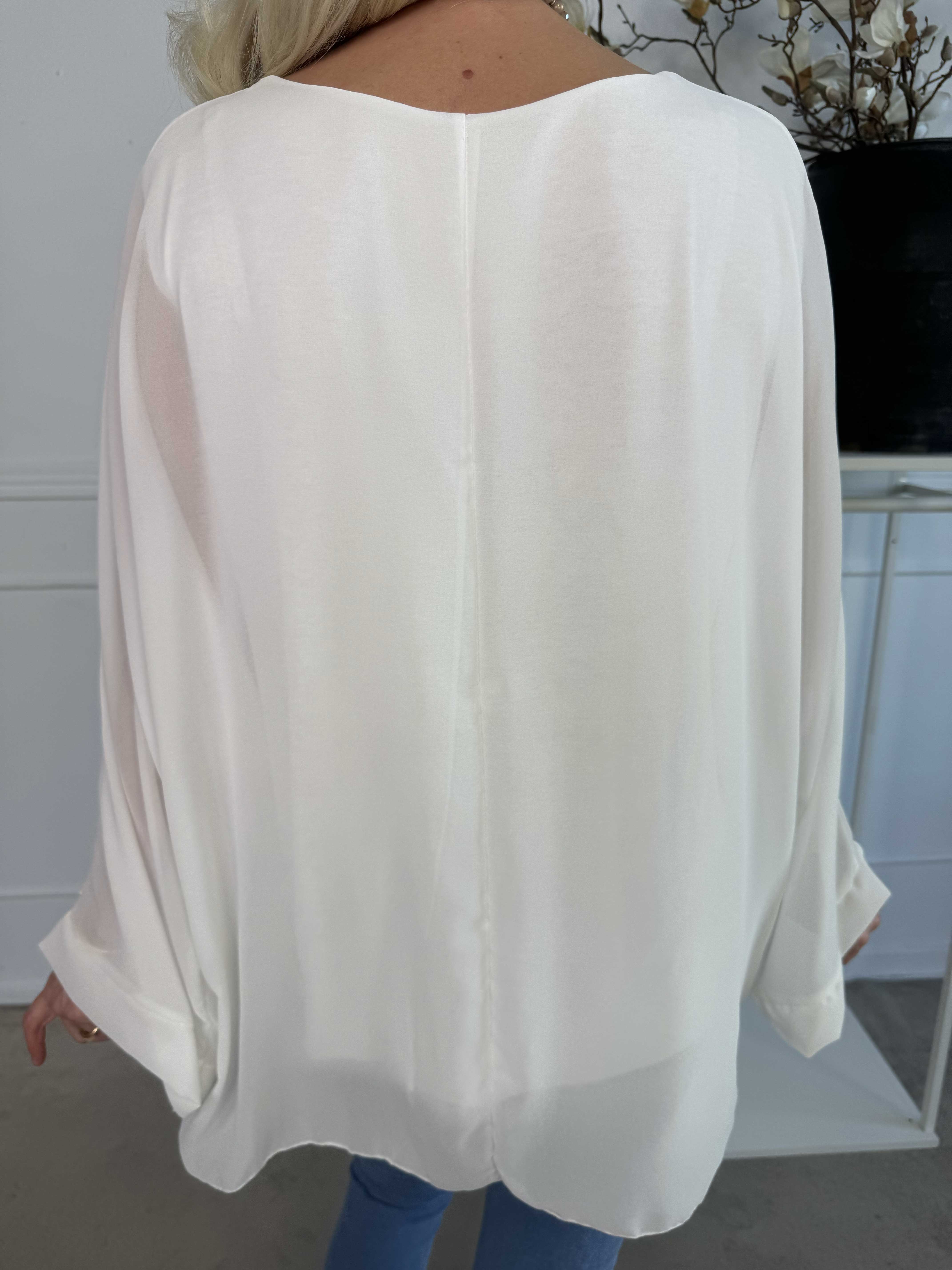 Flores - Tunika med chiffonlag og semi-transparente ærmer