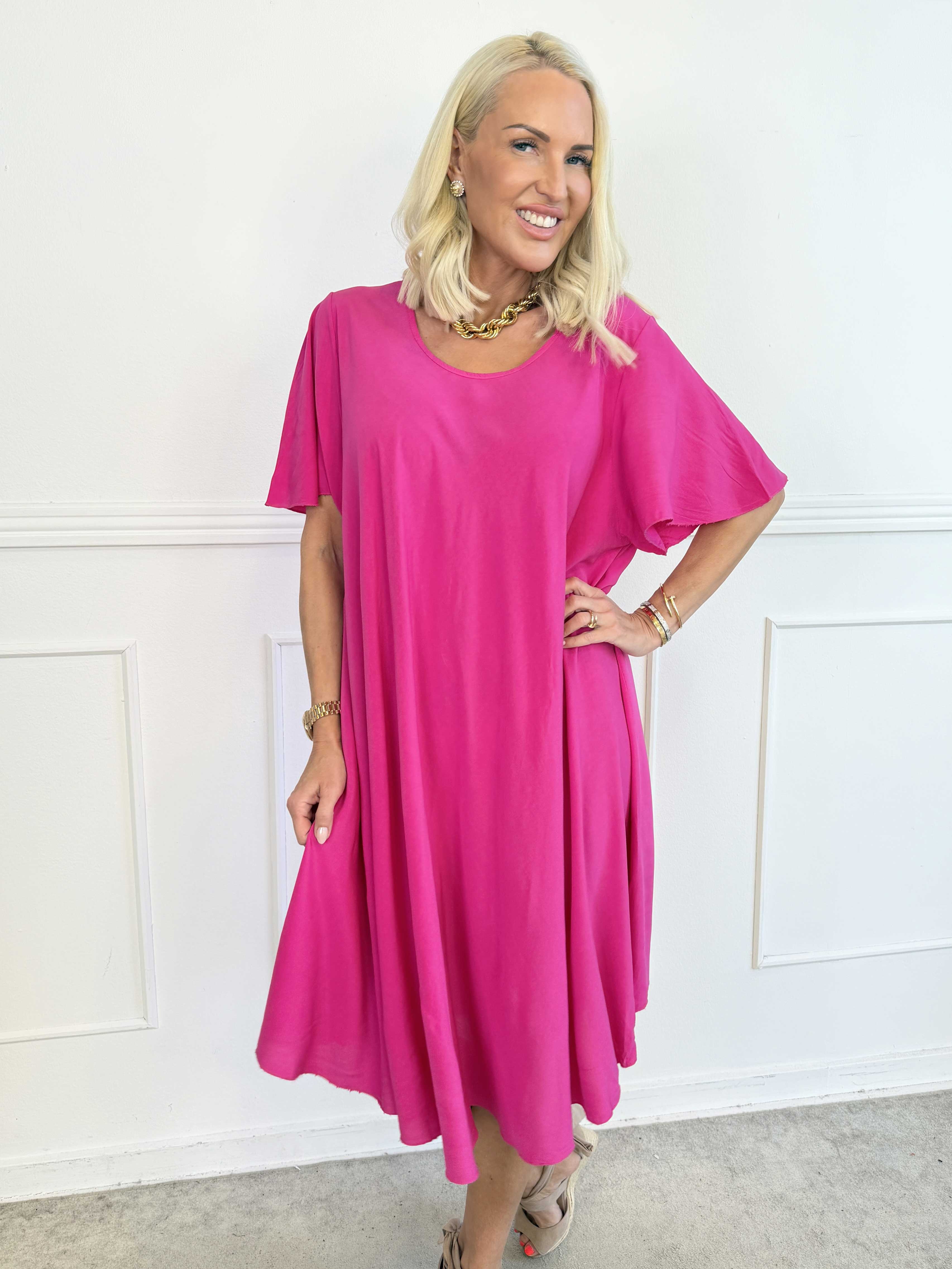 Gracia - Kort t-shirt kjole i viskose med A-facon