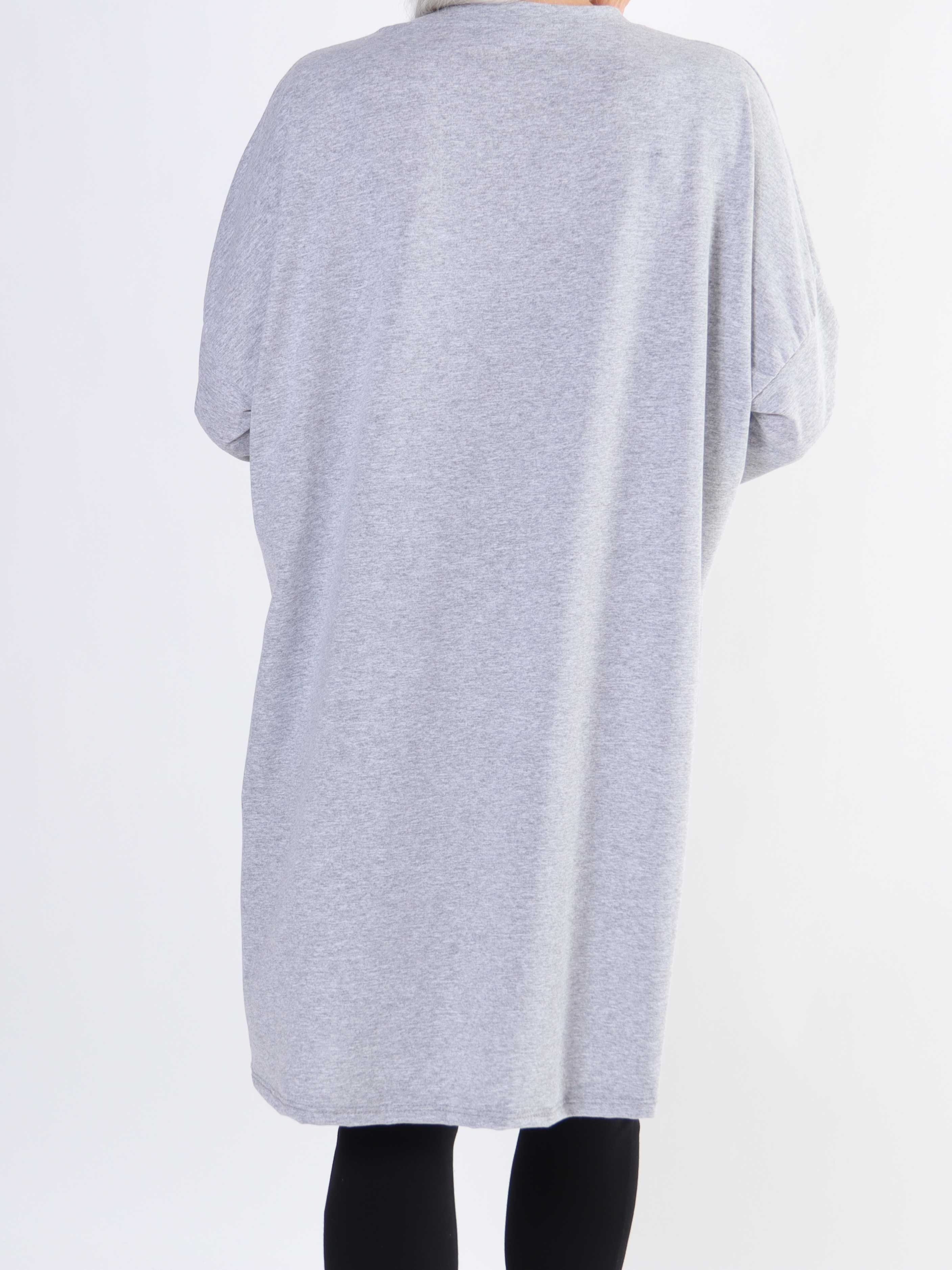 Haniya - Plus size joggingkjole i viskose med Los Angeles stående