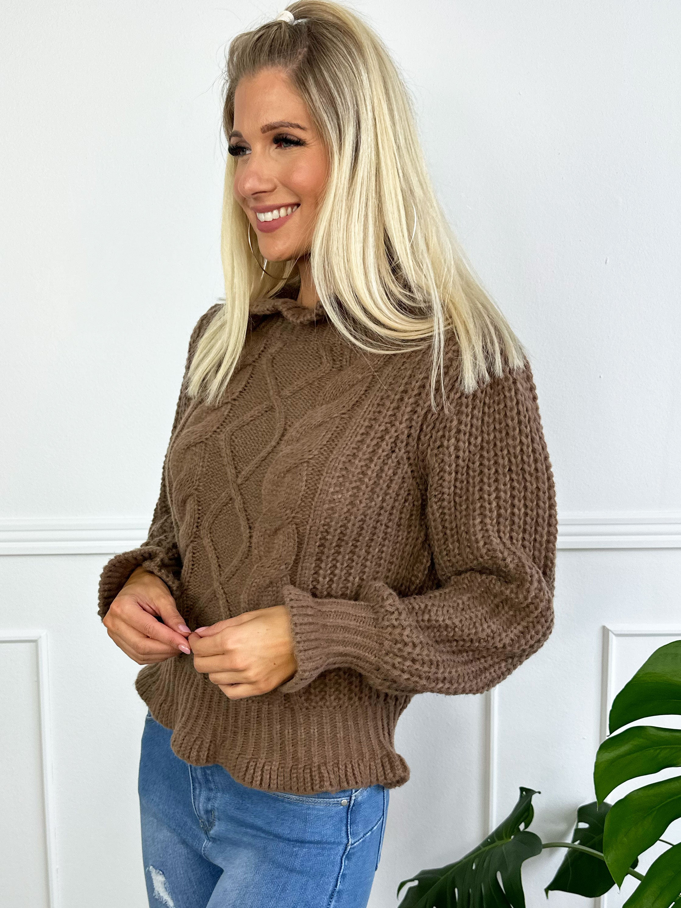 Hella - Tyk striktrøje med søde ballonærmer