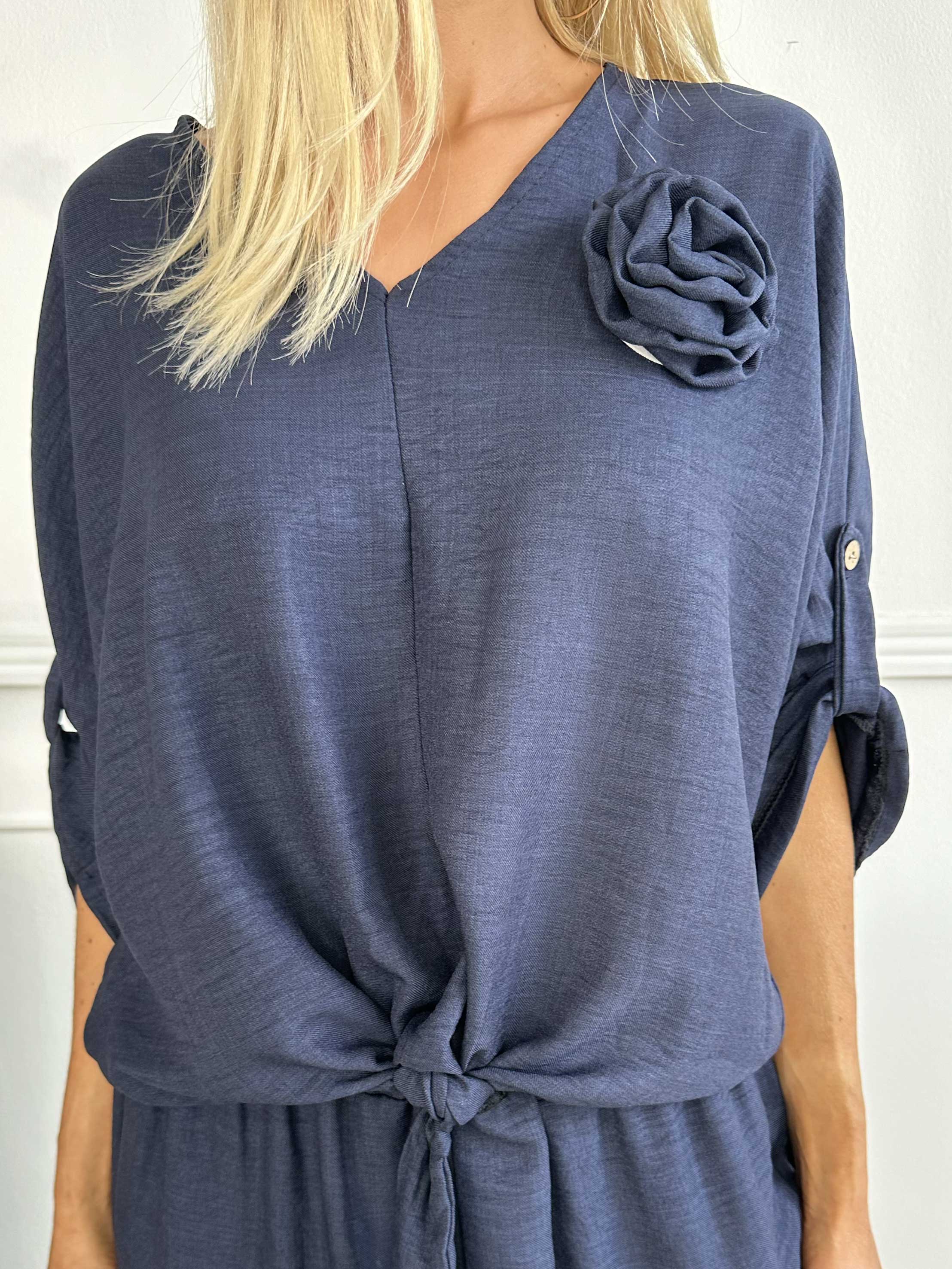 Bella - Sød tunika med knude og aftagelig blomst