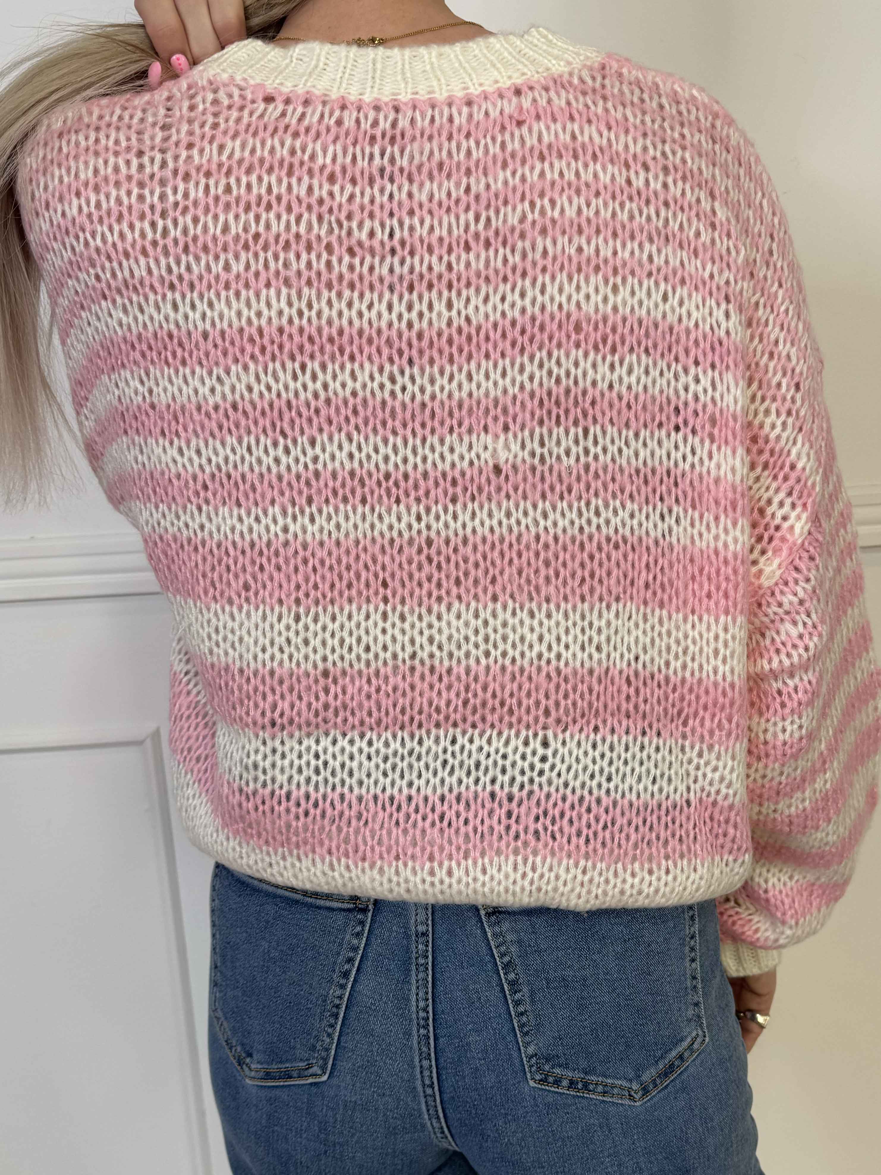 Sevillia - Hyggelig sort og hvid stribet strik