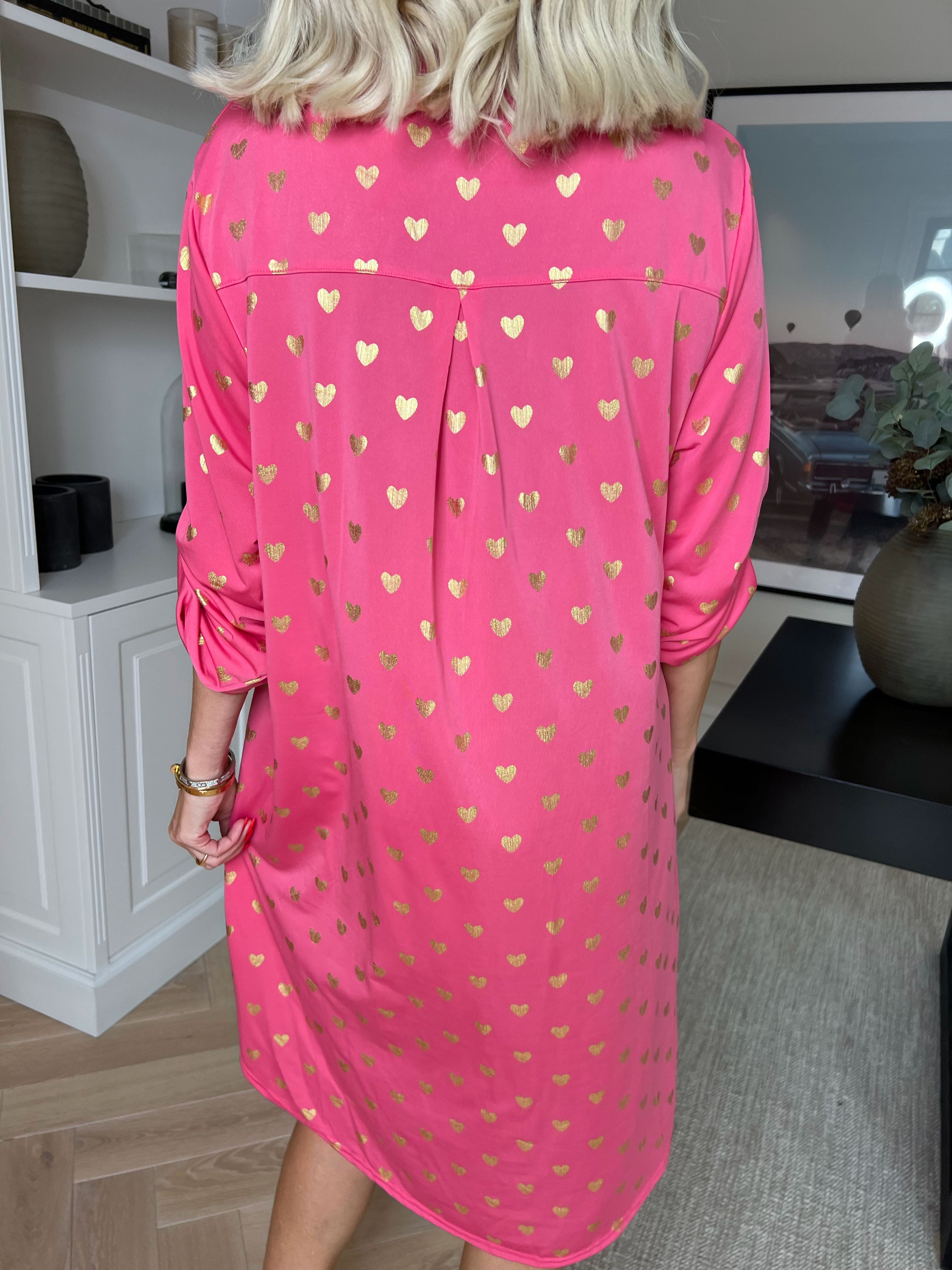 Ebba Gold Heart - Elastisk kjole med guld hjerte detaljer