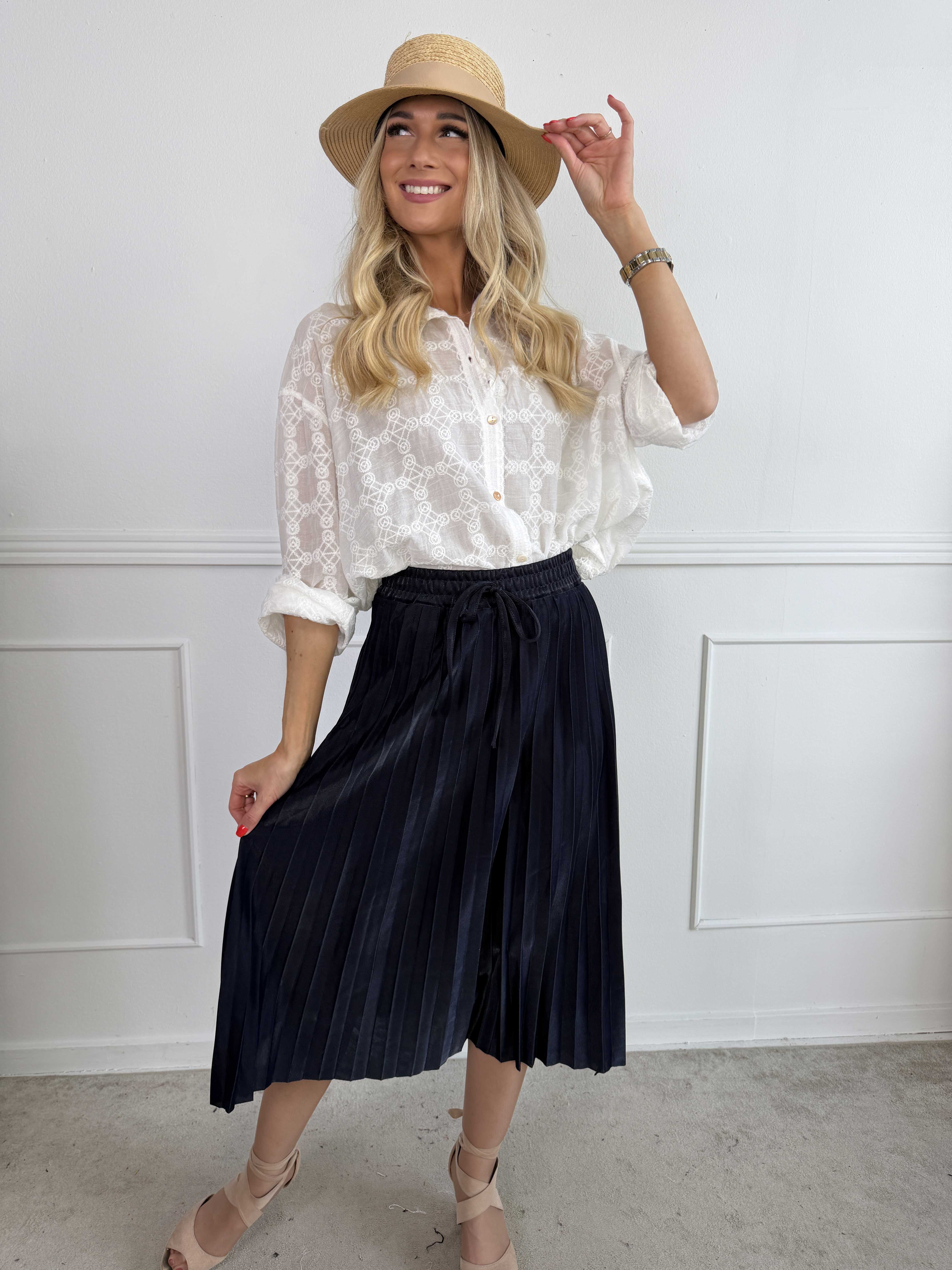 Regitze - Plisseret nederdel i let shiny materiale med elastik i taljen