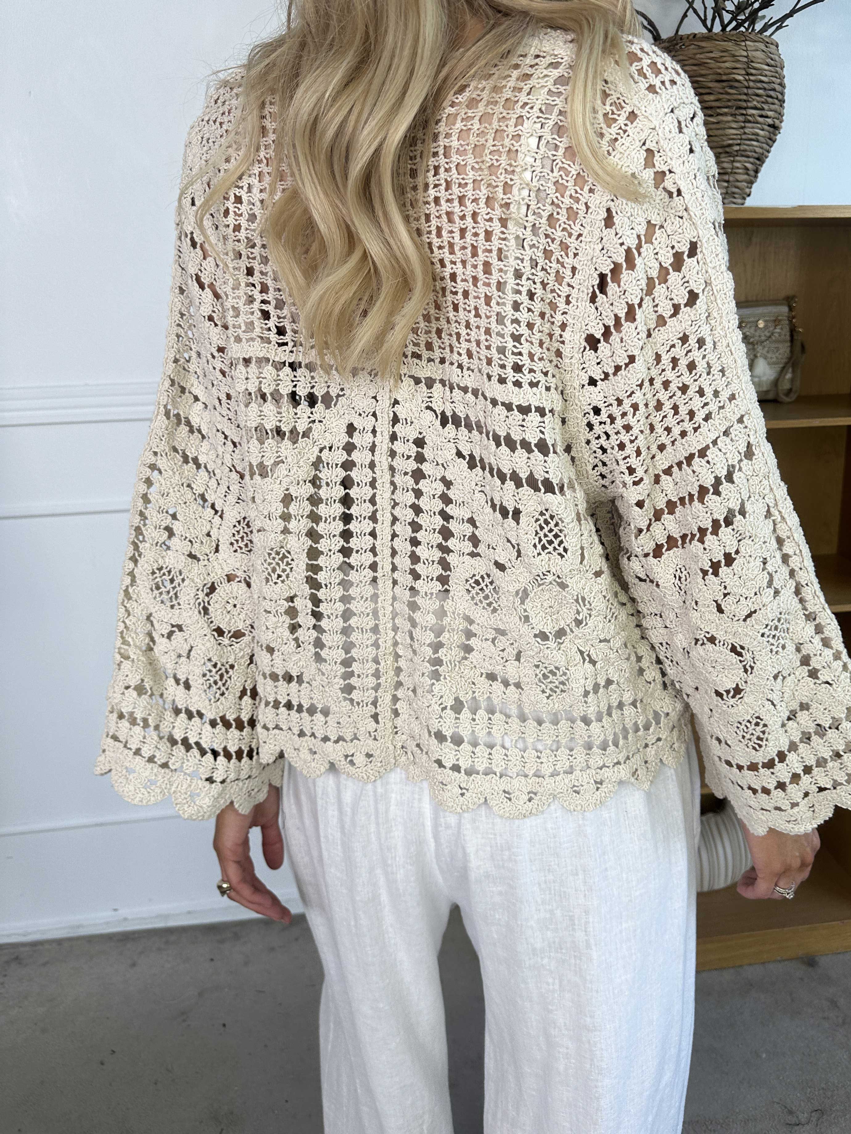 Marina - Sød hæklet cardigan i bomuld med lille sløjfe