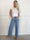 Evelin - Lyse wide leg jeans med fine blonde detaljer