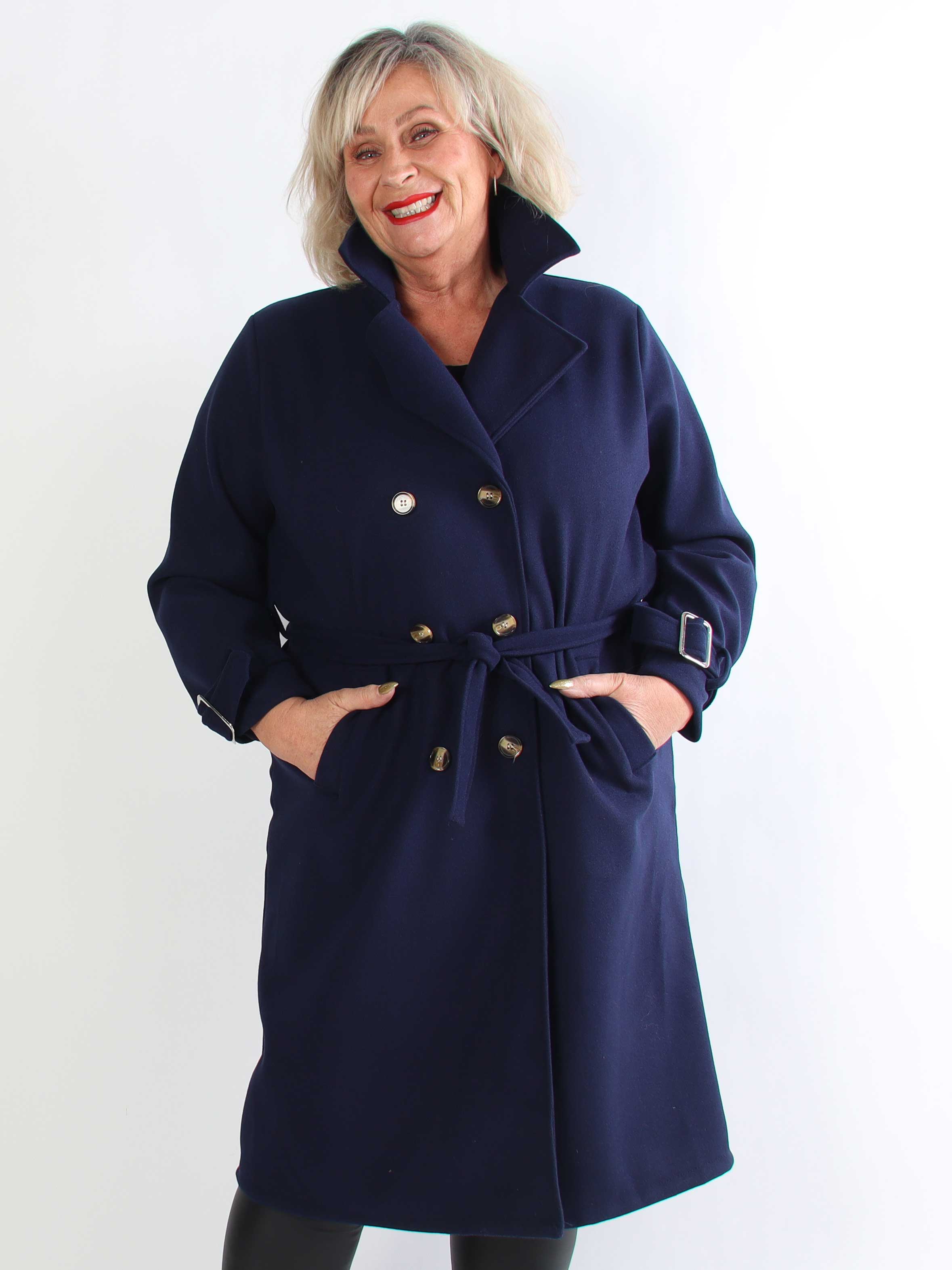 Sharpay Coat - Plus size trenchcoat med bindebånd