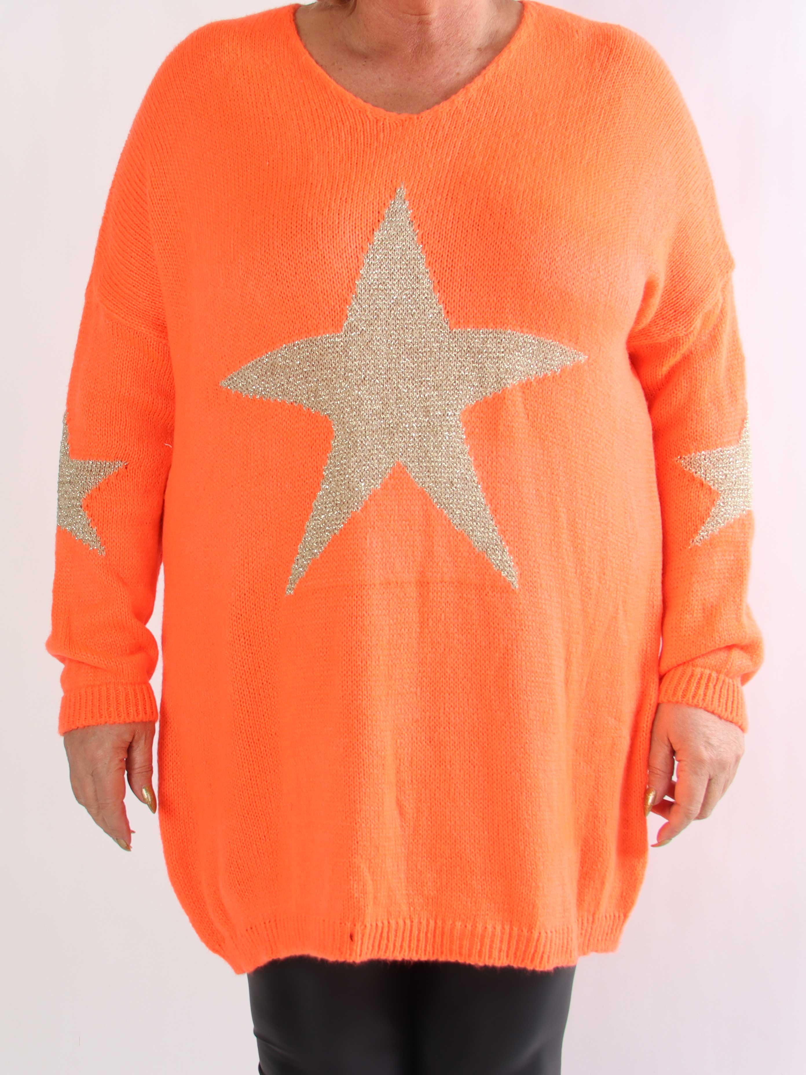 Nikola - Plus size strikkjole med guldstjerner og v-udskæring