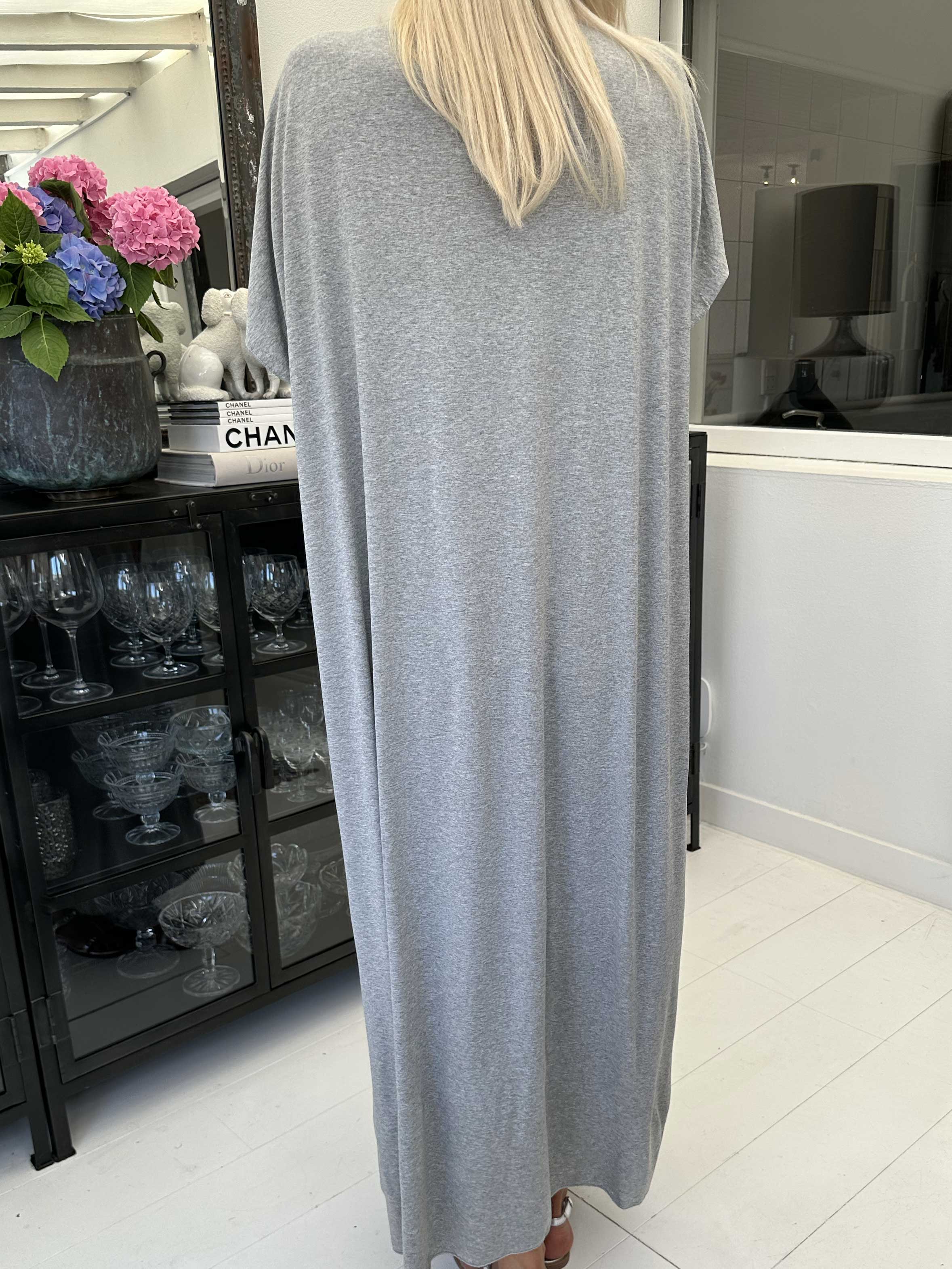 Kirsa Plain Long - Lang kjole i blødt stof