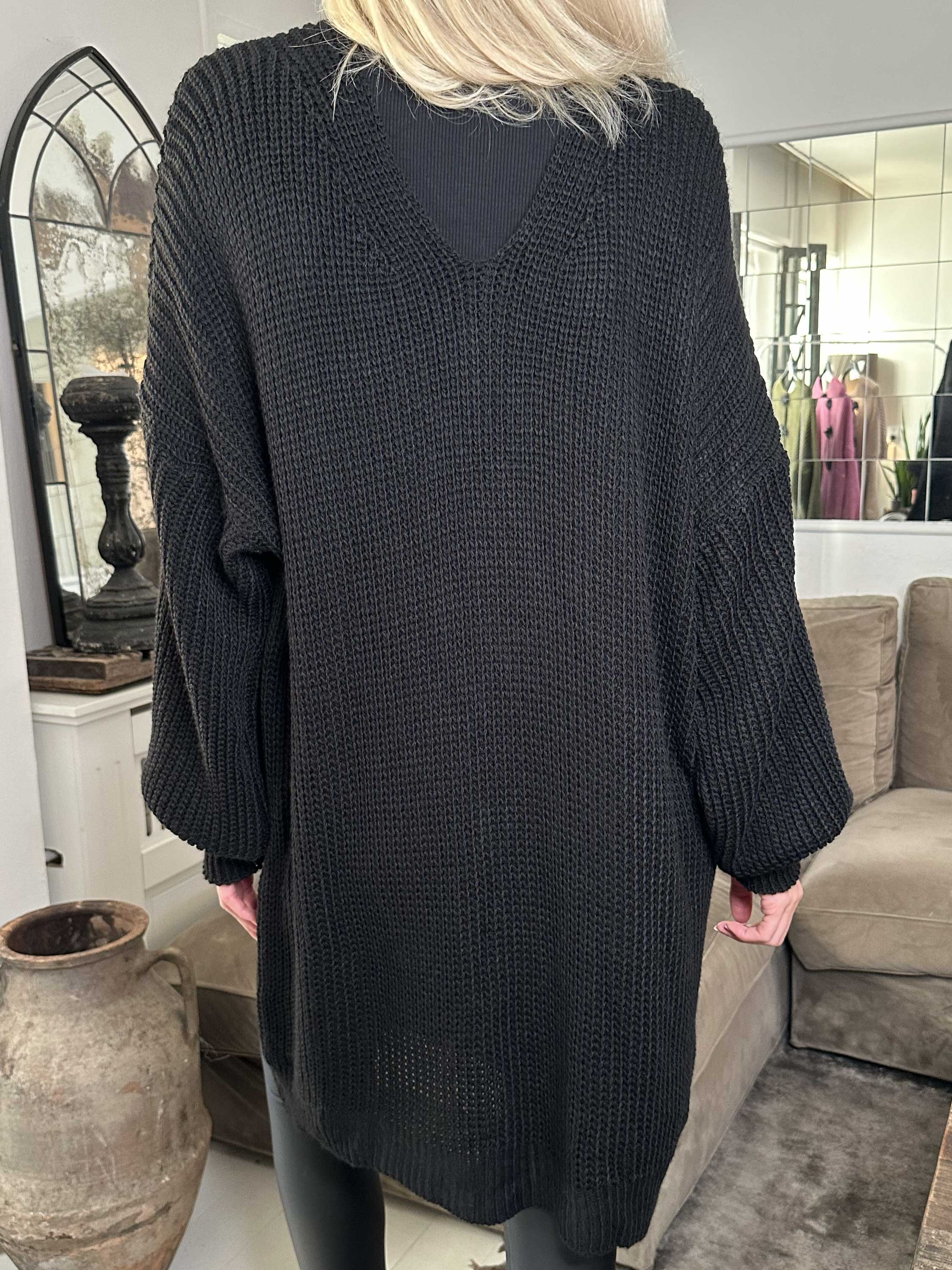 Diana - Fin strikkjole med ballonærmer og sløjfer