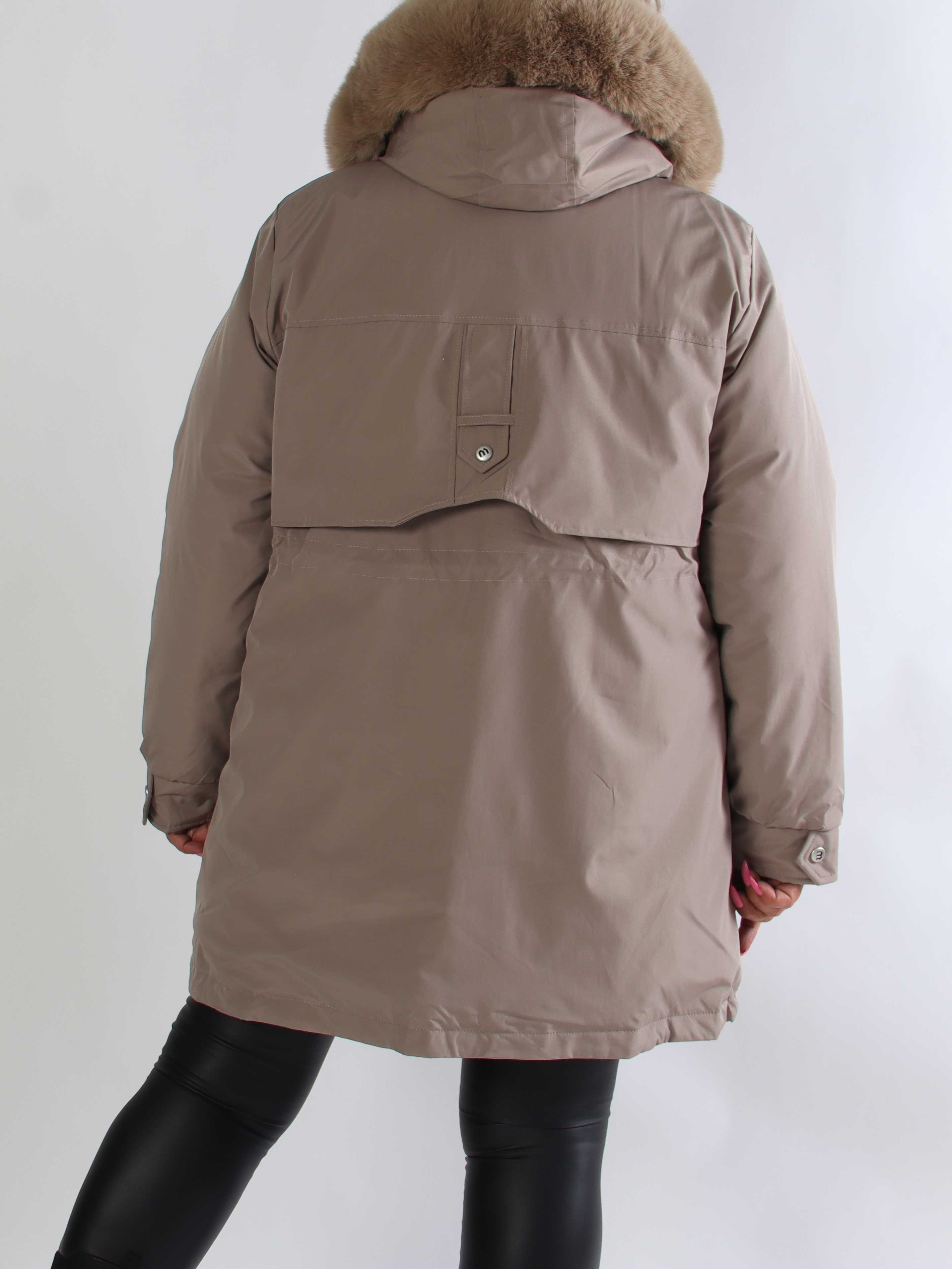 Maple - Varm dynejakke med faux fur hætte
