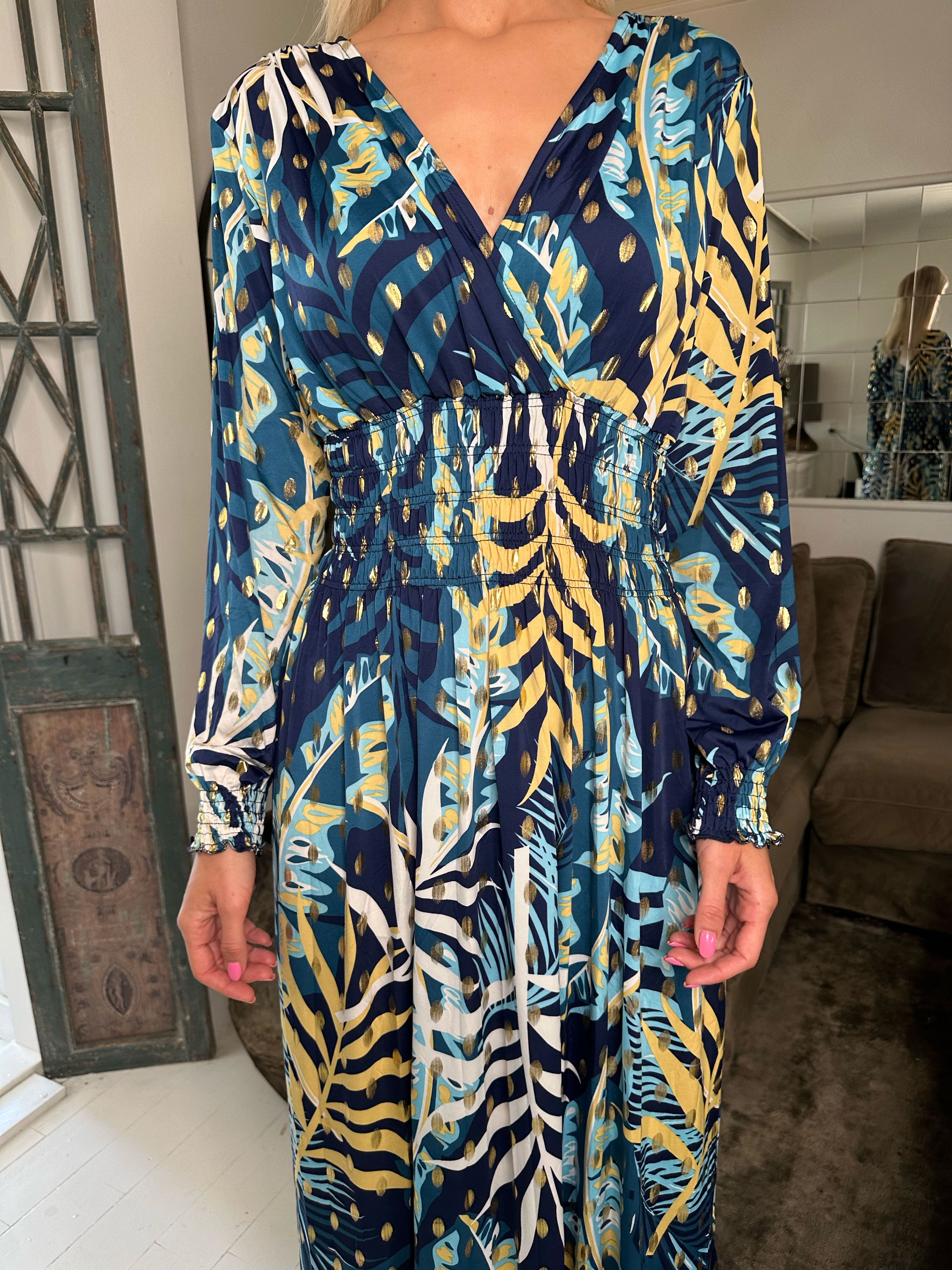 Pams Forest L/S - Lang elastisk kjole i krølfrit stof med lange ærmer